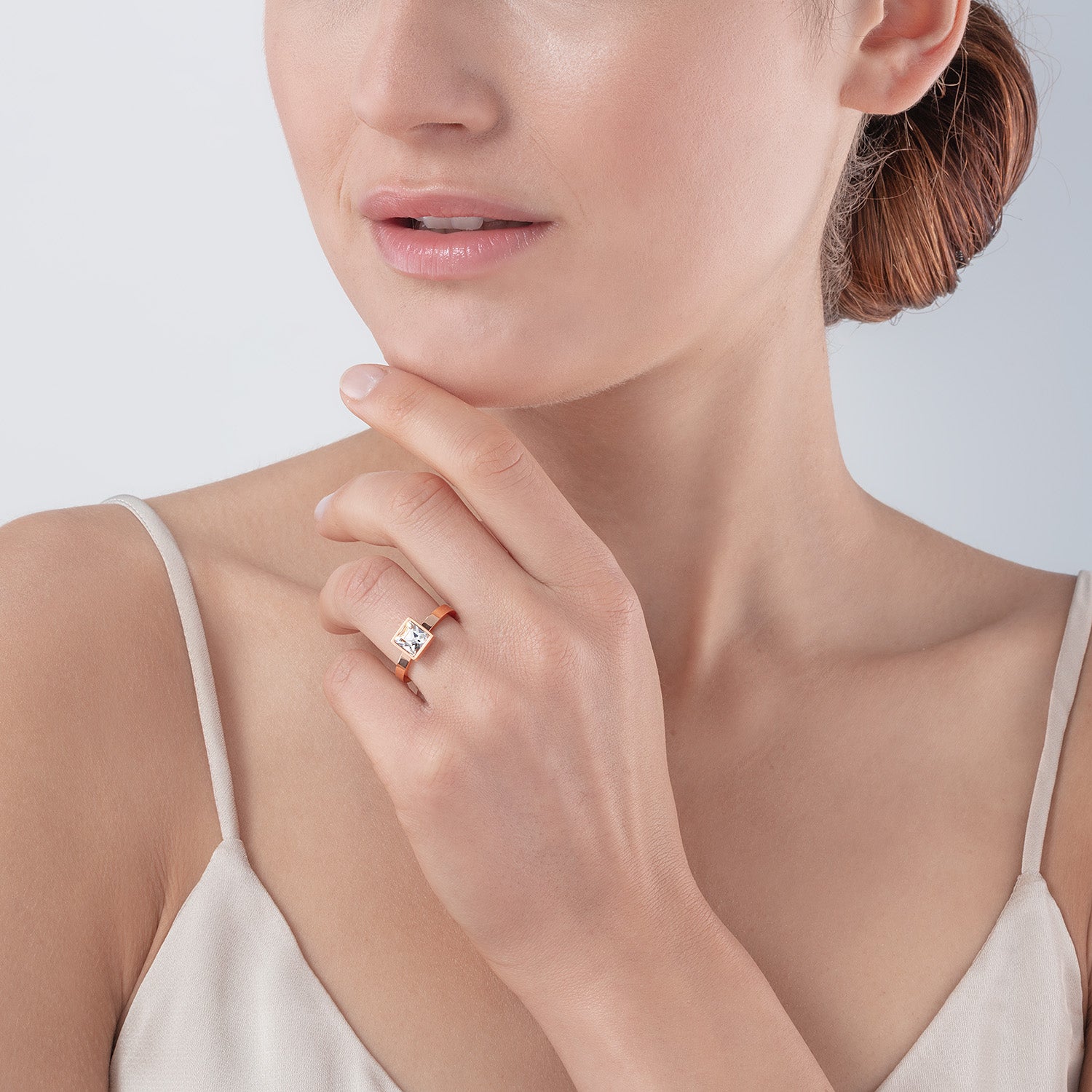 coeur-de-lion-brilliant-square-big-ring-ros-gold-kristall image 4