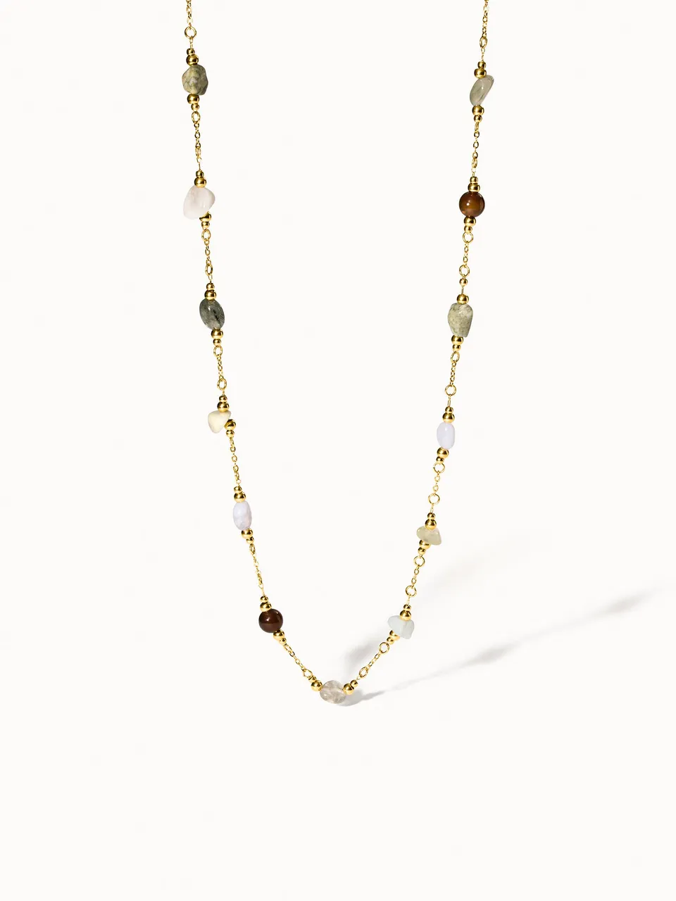 purelei-island-dream-kette-mit-edelsteinen-und-metallperlen image 1