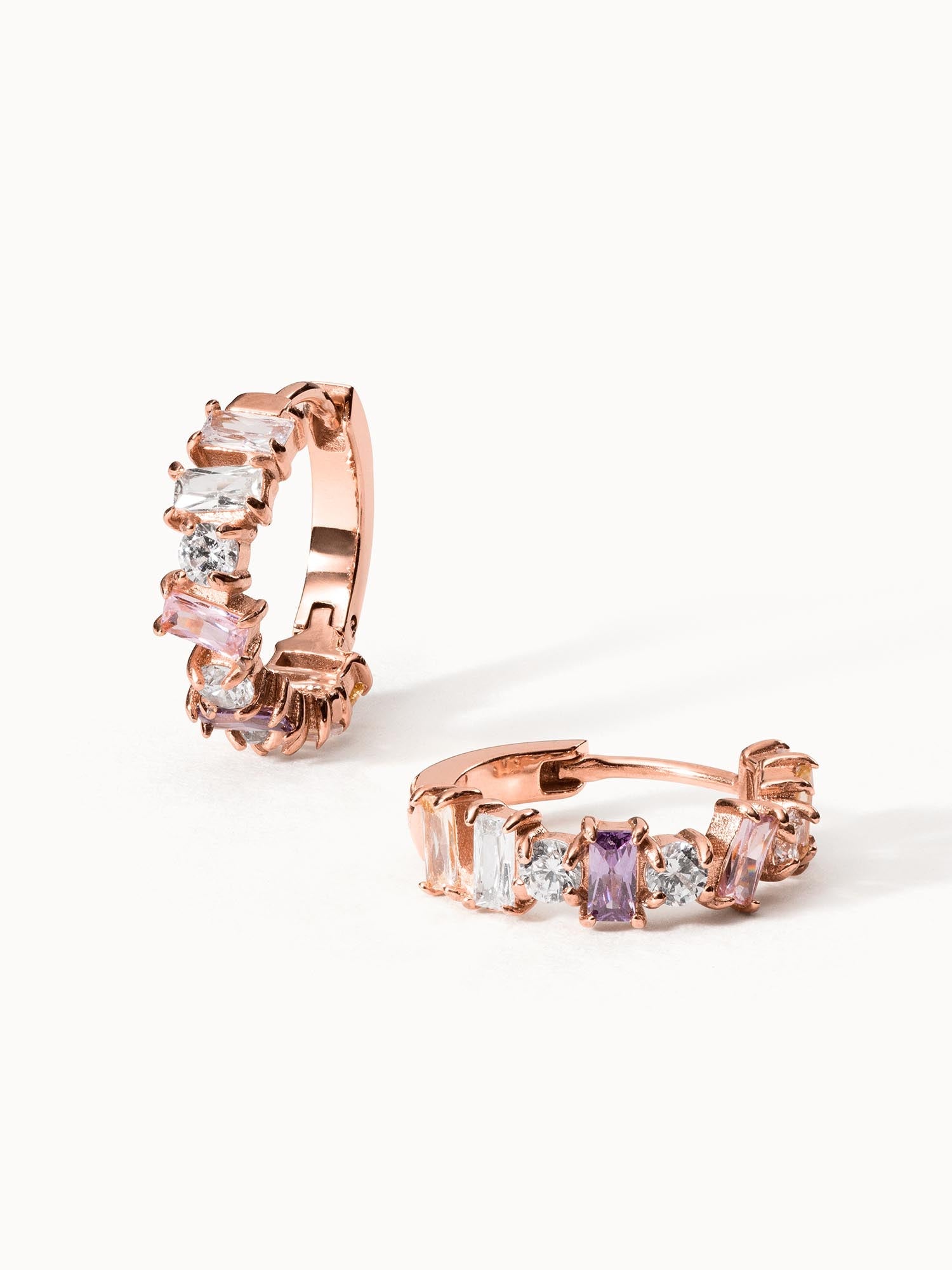 purelei-fancy-ohrringe-creolen-17-mm-mit-zirkonia-pastell image 8