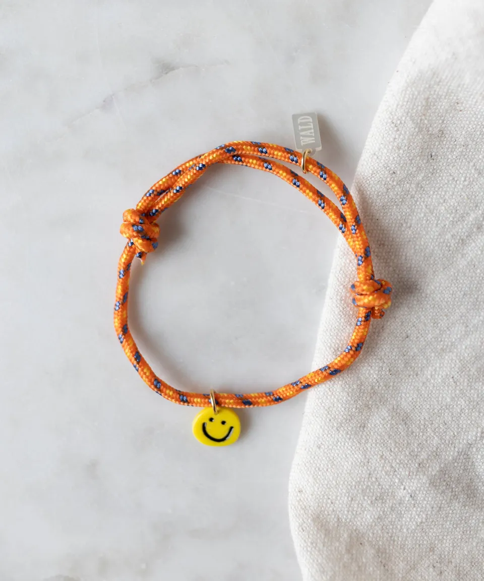 wald-berlin-smilie-dude-orange-freundschaftsarmband-handgekn-pftes-armband image 1
