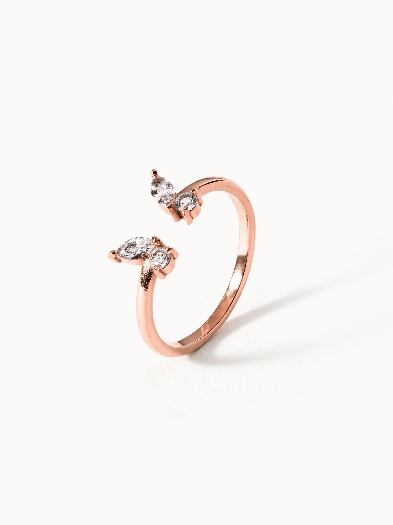 purelei-schmetterling-ring-ring-mit-schmetterling-detail-und-zirkonia image 8