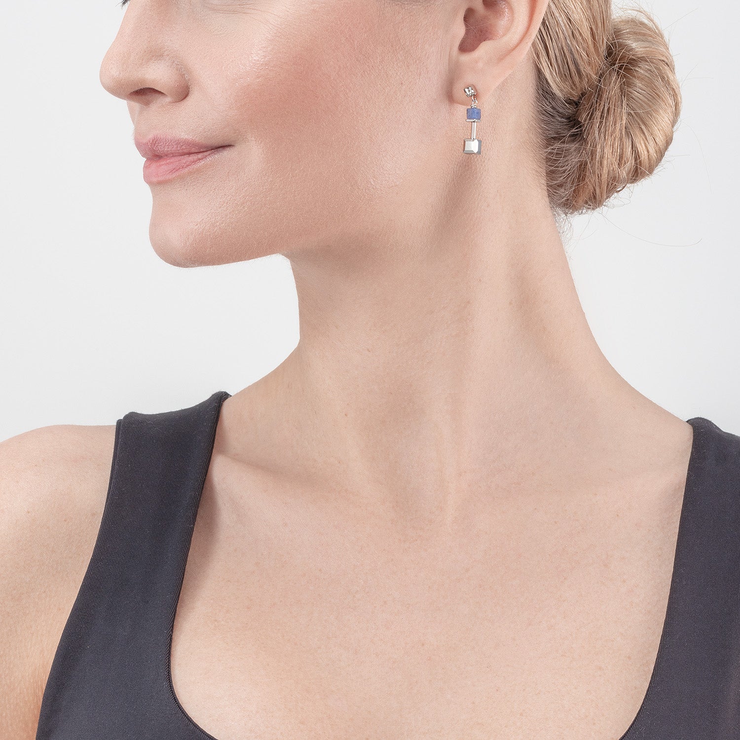 coeur-de-lion-geocube-precious-ohrringe-silber-blau-mit-slider-closure image 4