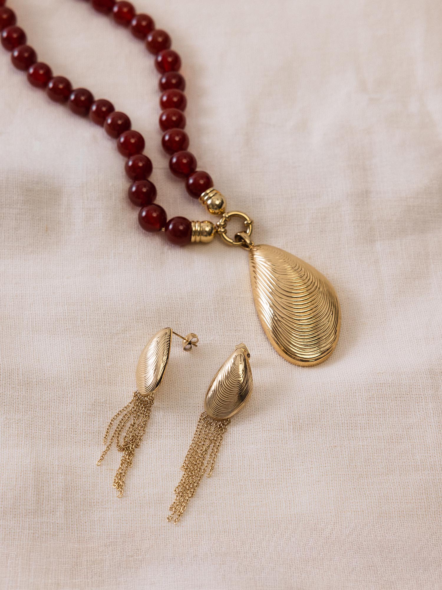 purelei-roter-achat-charm-kette-perlenkette-aus-echtem-achat-mit-charm-karabiner image 4