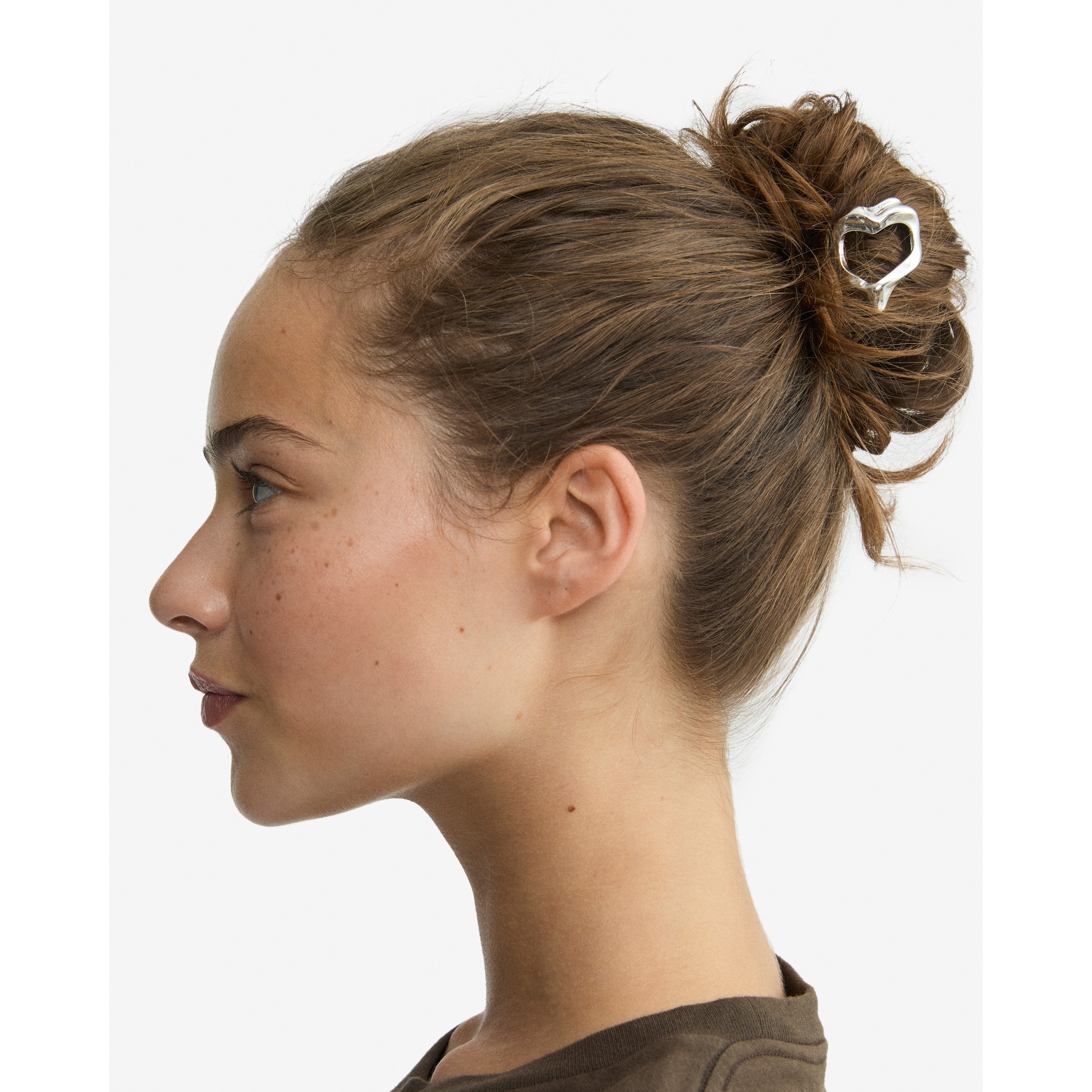 pilgrim-amaris-haarspange-herz-versilbert image 2