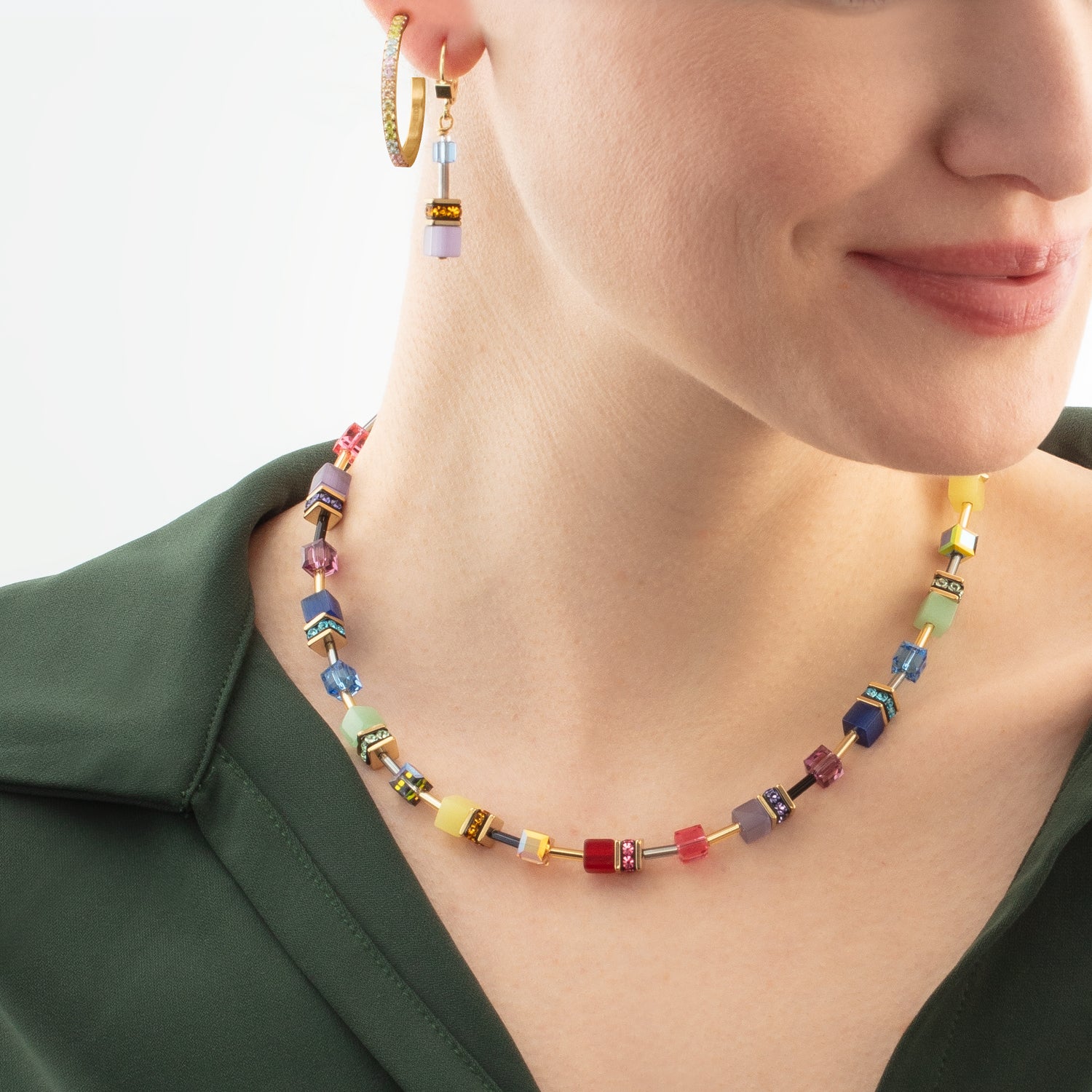 coeur-de-lion-geocube-iconic-ohrringe-festive-gold-multicolor image 4