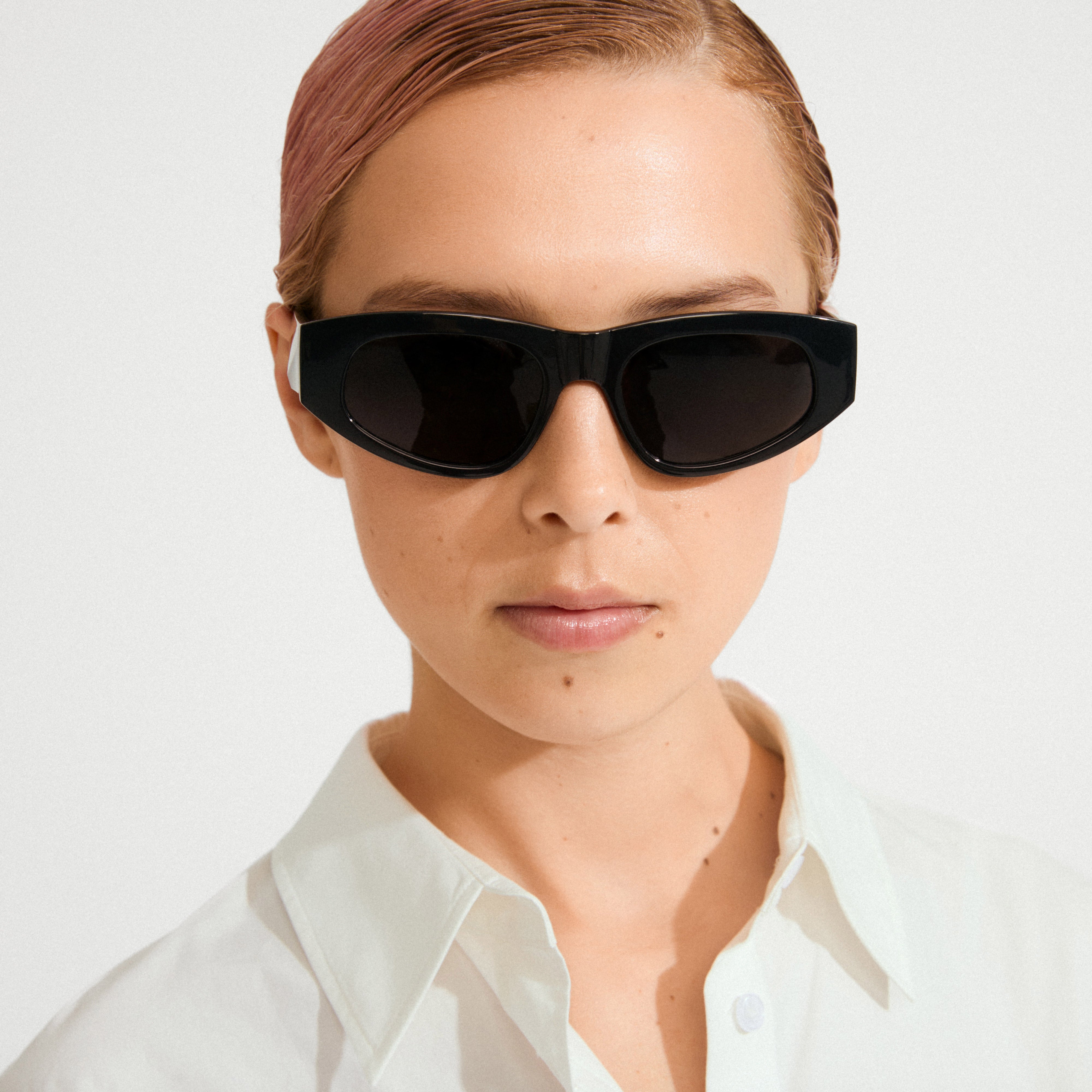 pilgrim-junie-sonnenbrille-schwarz-mit-smoke-gl-sern image 3