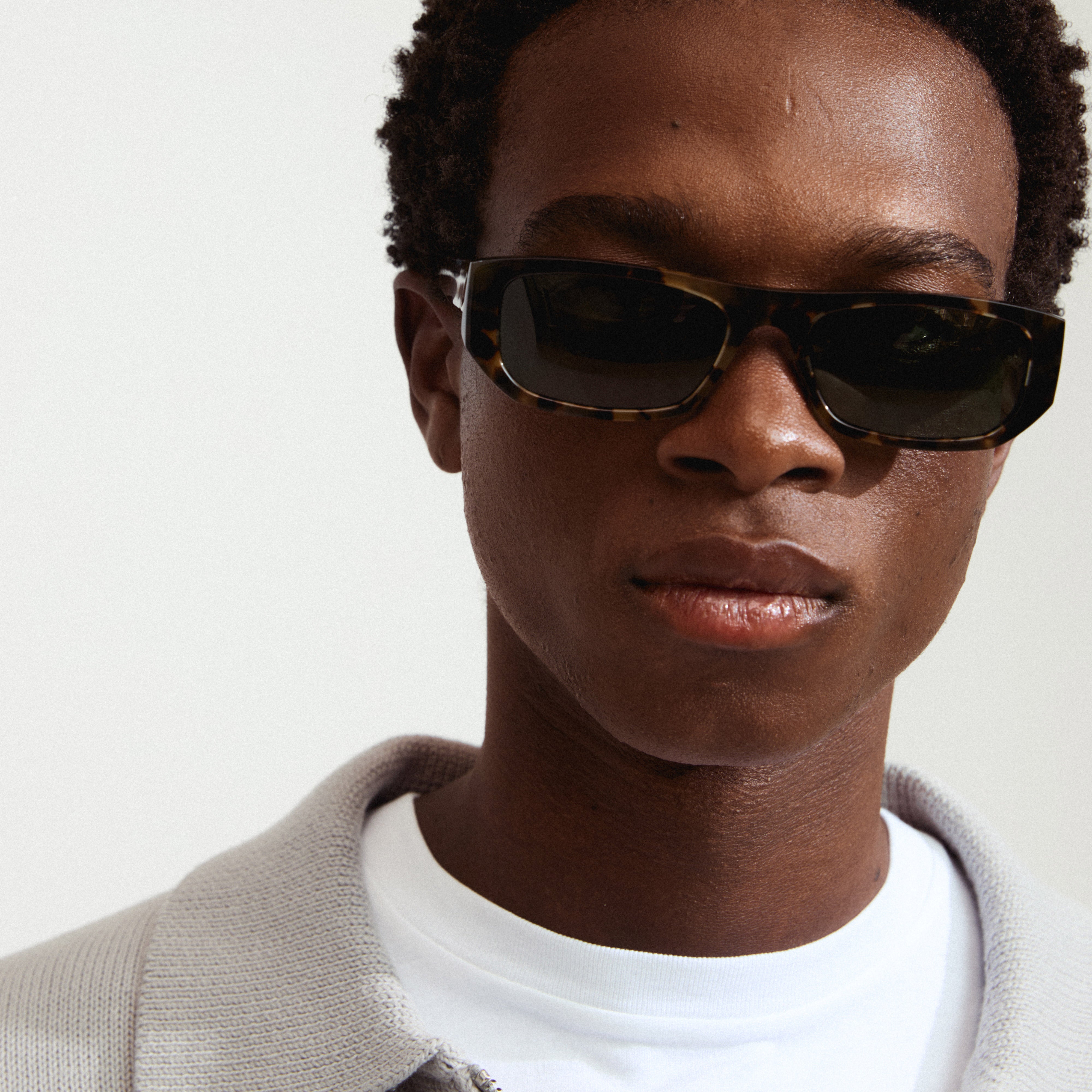 pilgrim-ainsley-sonnenbrille-tortoise-braun-rechteckig image 5
