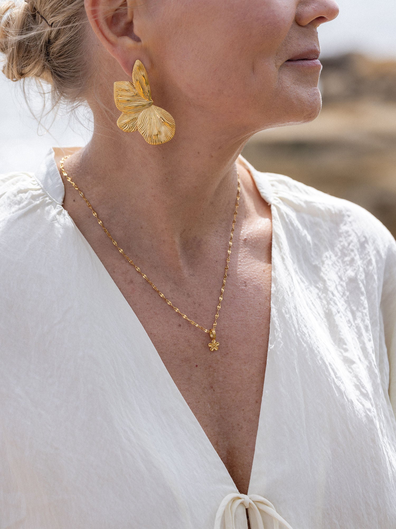 purelei-kirschbl-ten-charm-anh-nger-geburtsblume-m-rz-8-mm-gold image 4