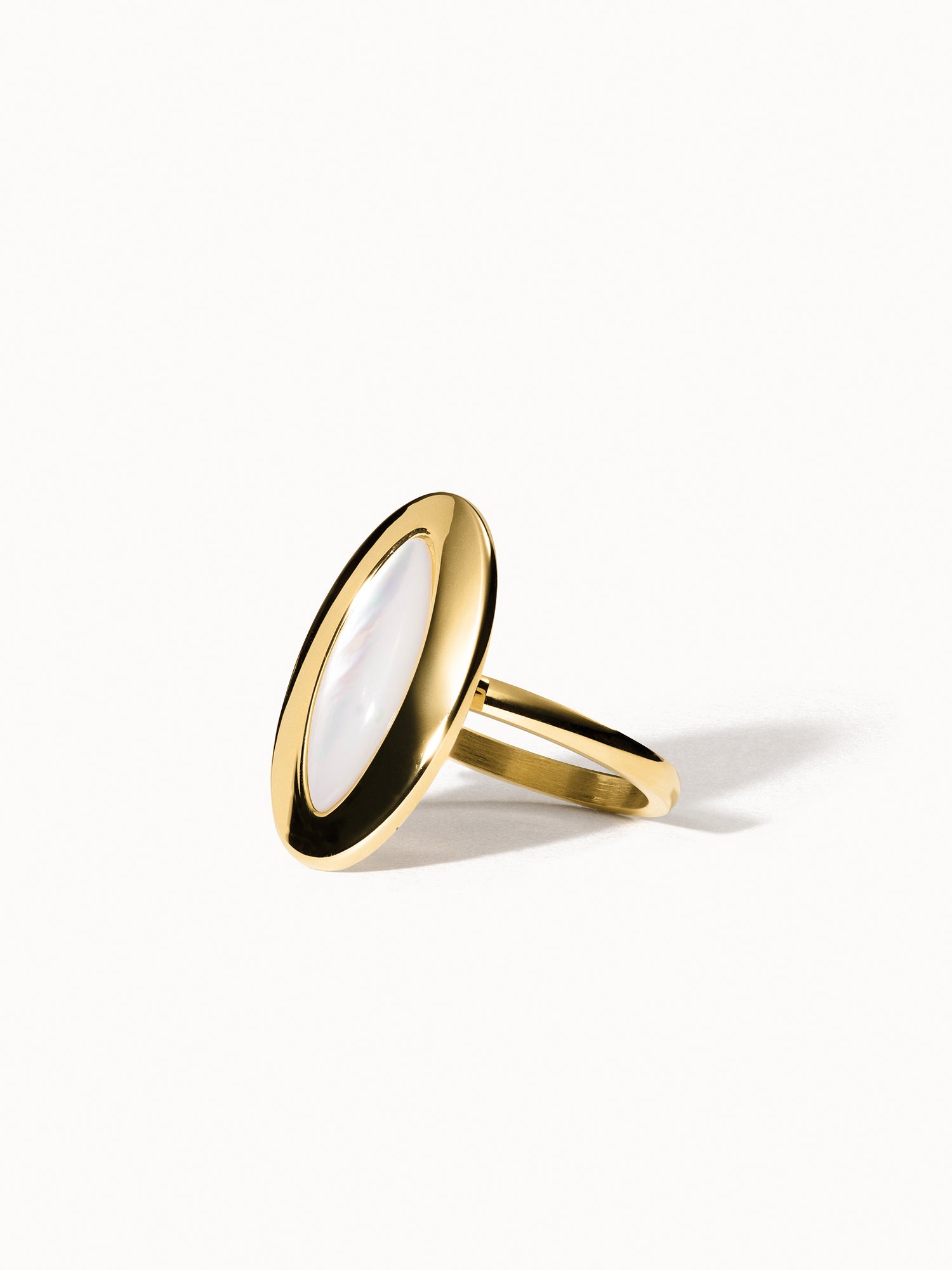 purelei-island-elegance-ring-mit-perlmutt-inlay-oval image 1