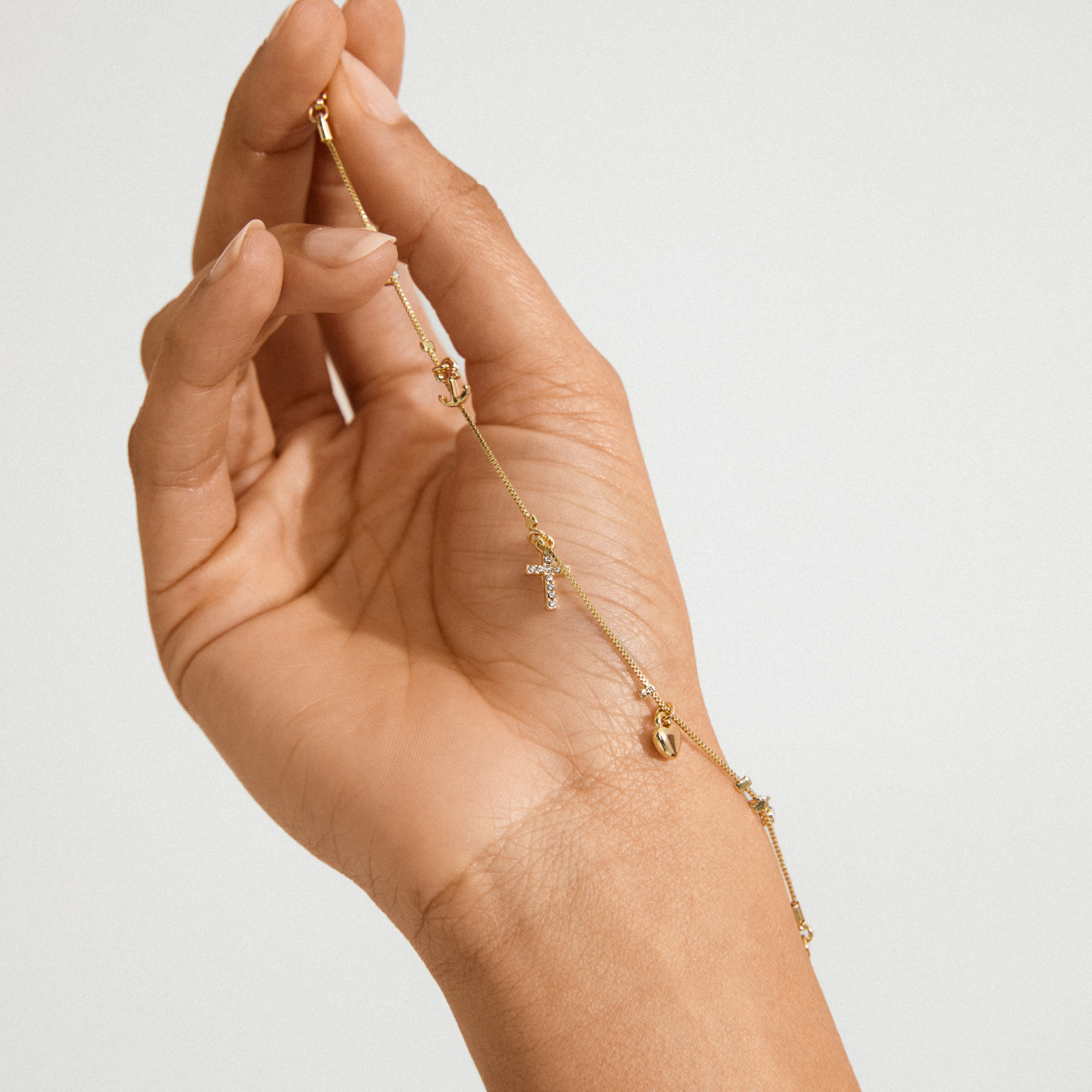 pilgrim-anet-armband-vergoldet-mit-glaube-liebe-hoffnung-und-preciosa image 4