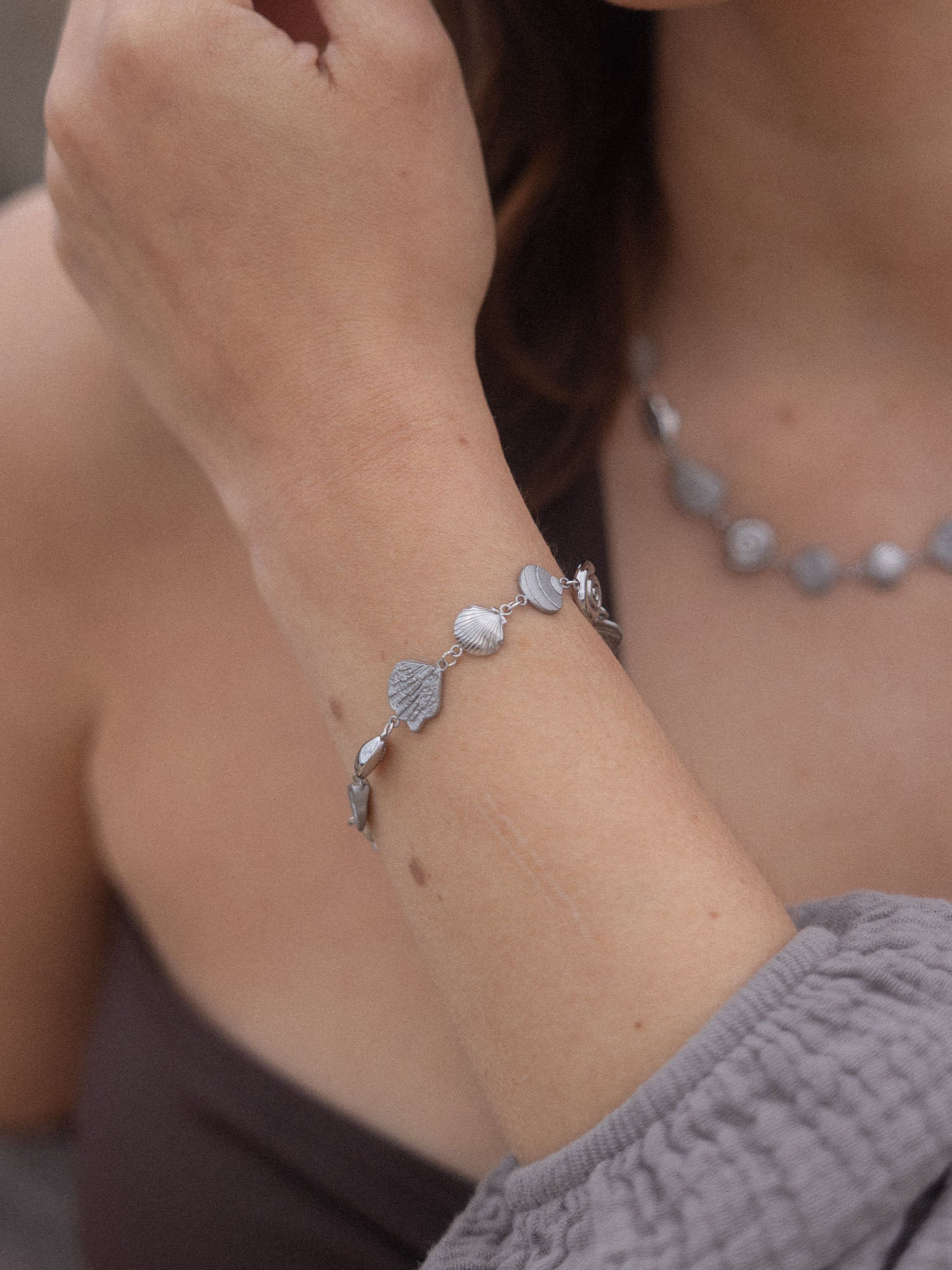 purelei-ocean-whisper-armband-muschel-armband image 5