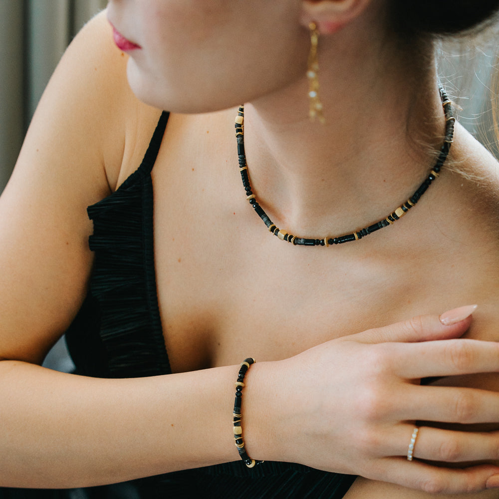 julie-julsen-loving-stones-kette-schwarz-achat-labradorit-spinell-45-5-cm image 2