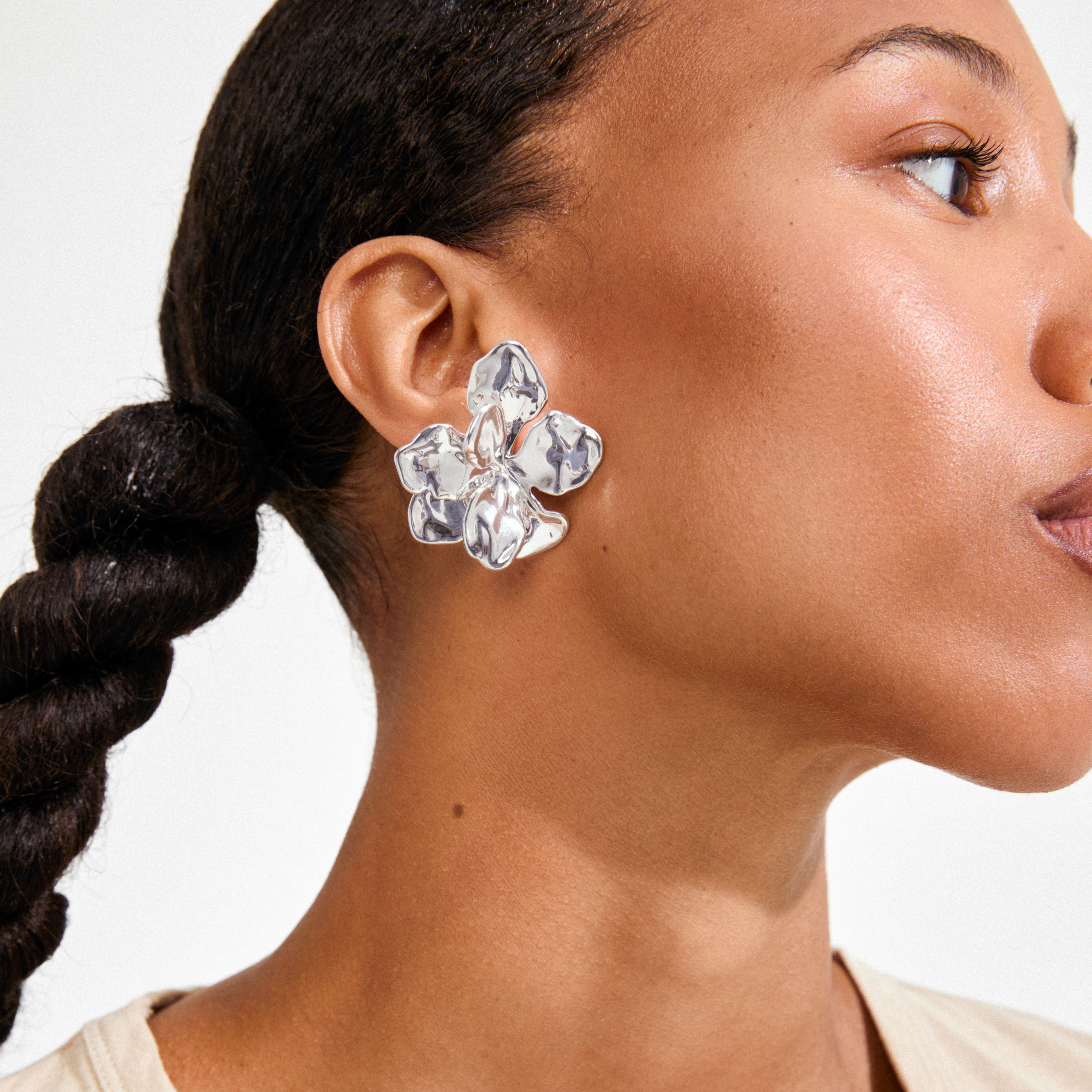 pilgrim-halen-ohrstecker-versilbert-giga-studs-statement image 5
