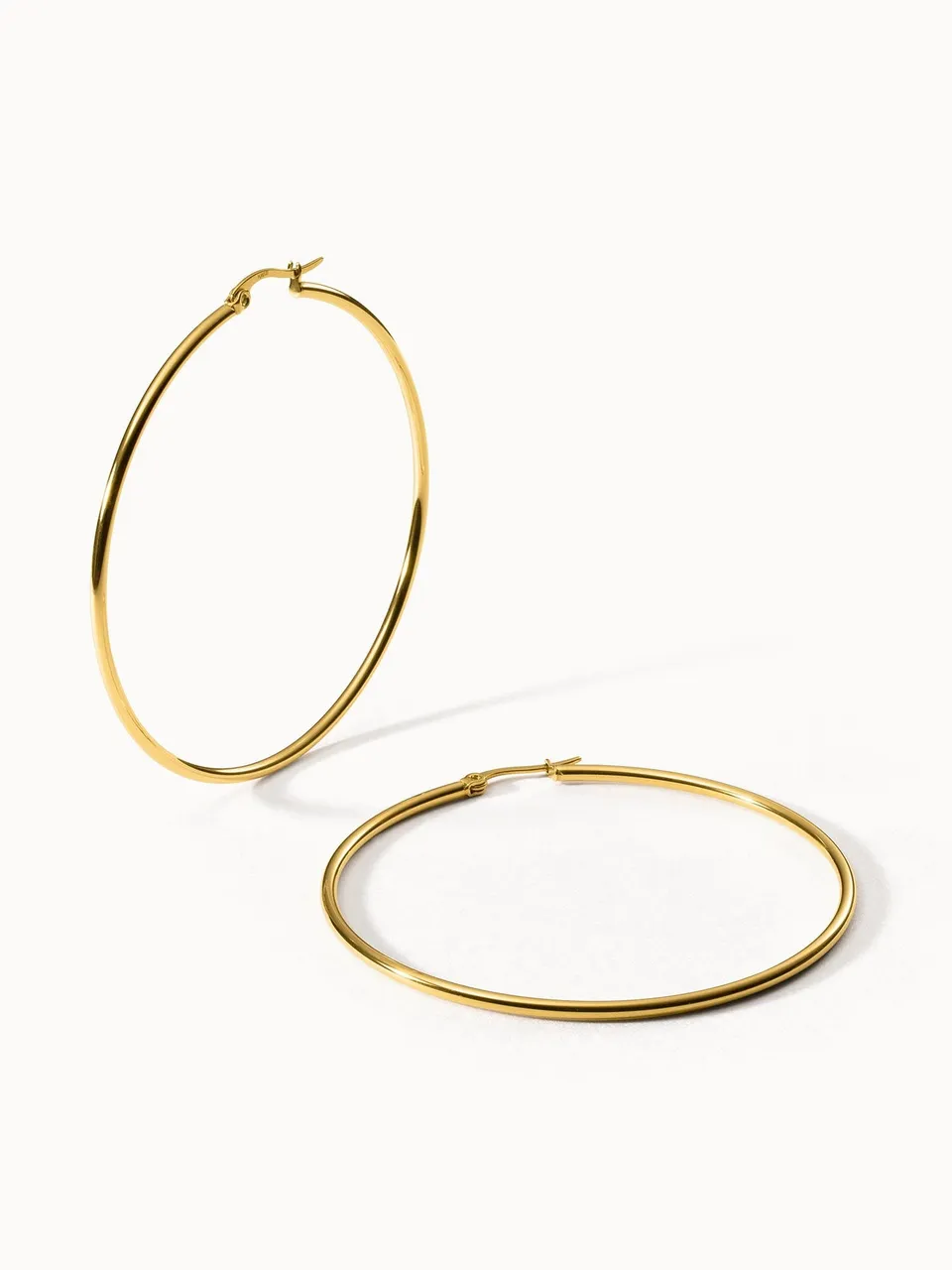 purelei-hoops-ohrringe-klassische-creolen-in-gold image 1