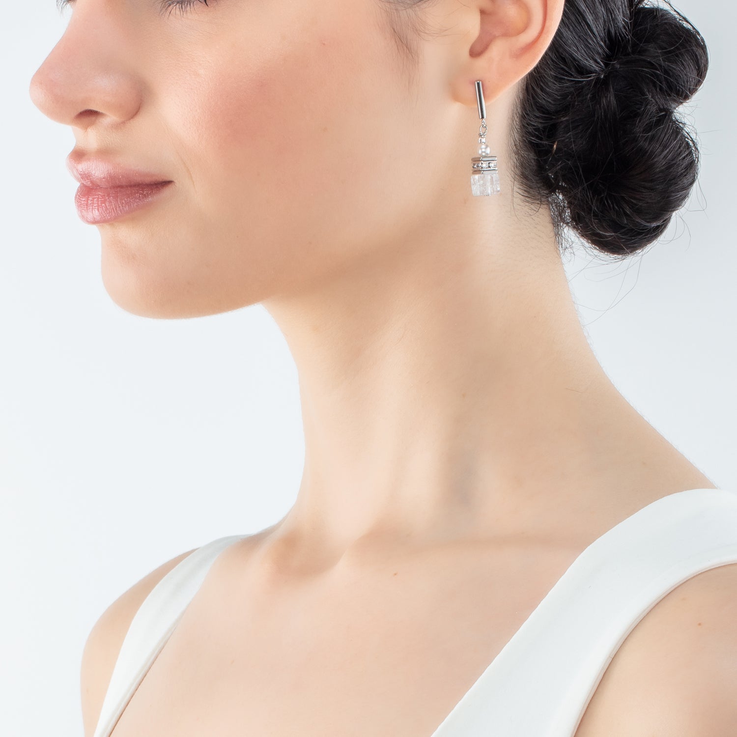 coeur-de-lion-geocube-precious-fusion-pearls-ohrringe-wei-silber image 4