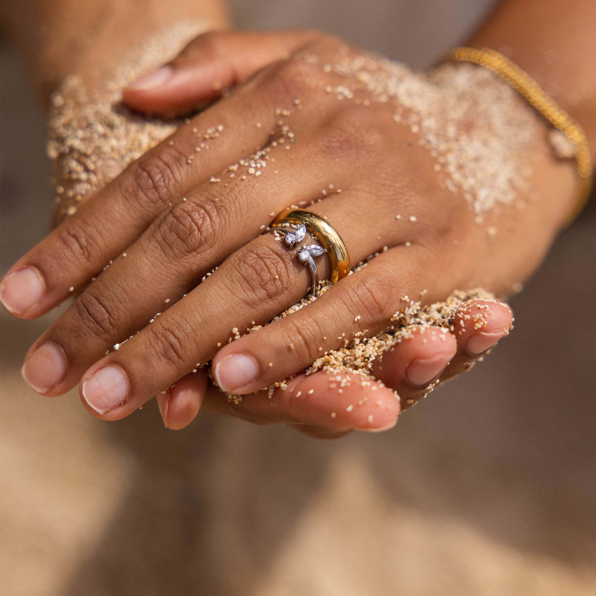 purelei-schmetterling-ring-ring-mit-schmetterling-detail-und-zirkonia image 7