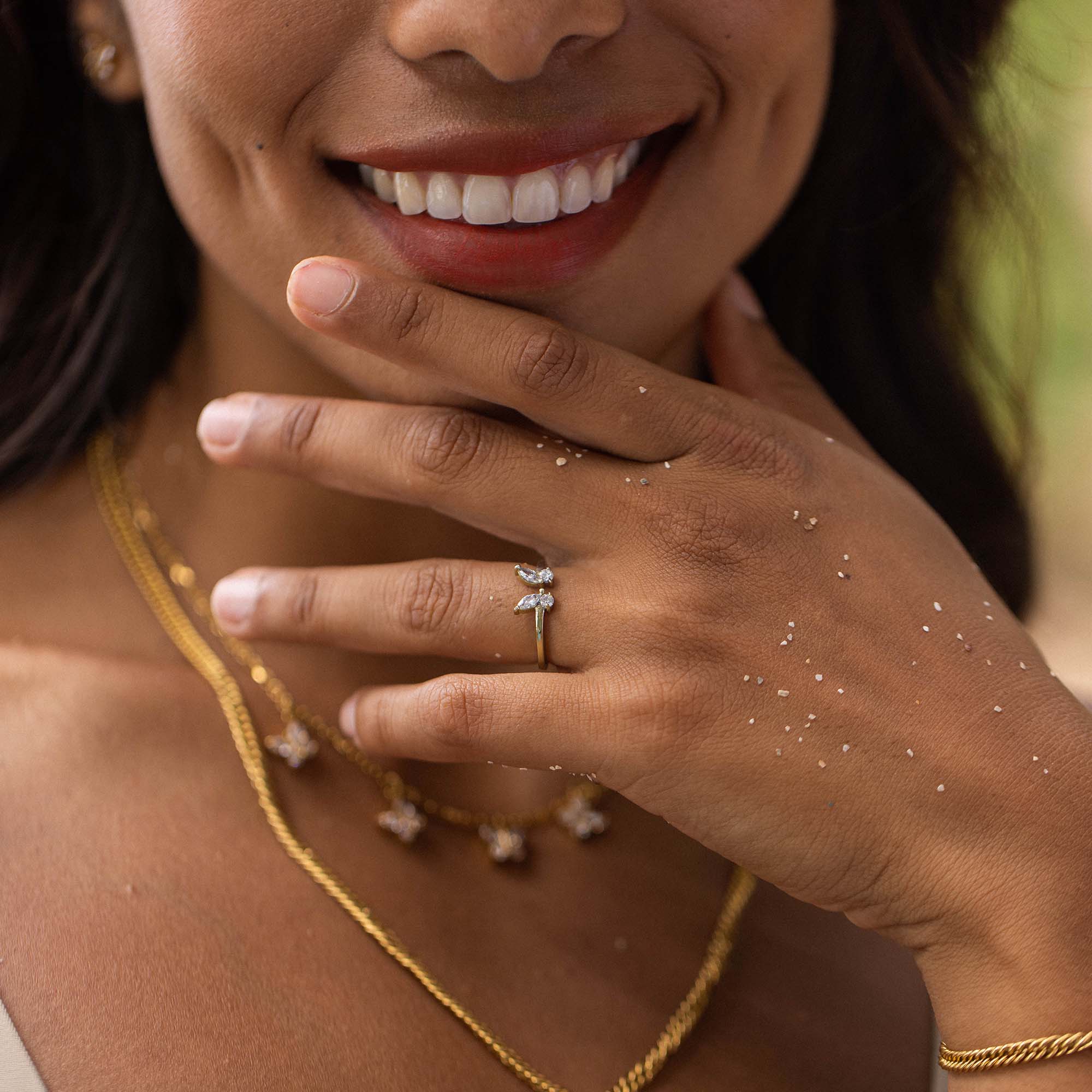 purelei-schmetterling-ring-ring-mit-schmetterling-detail-und-zirkonia image 2