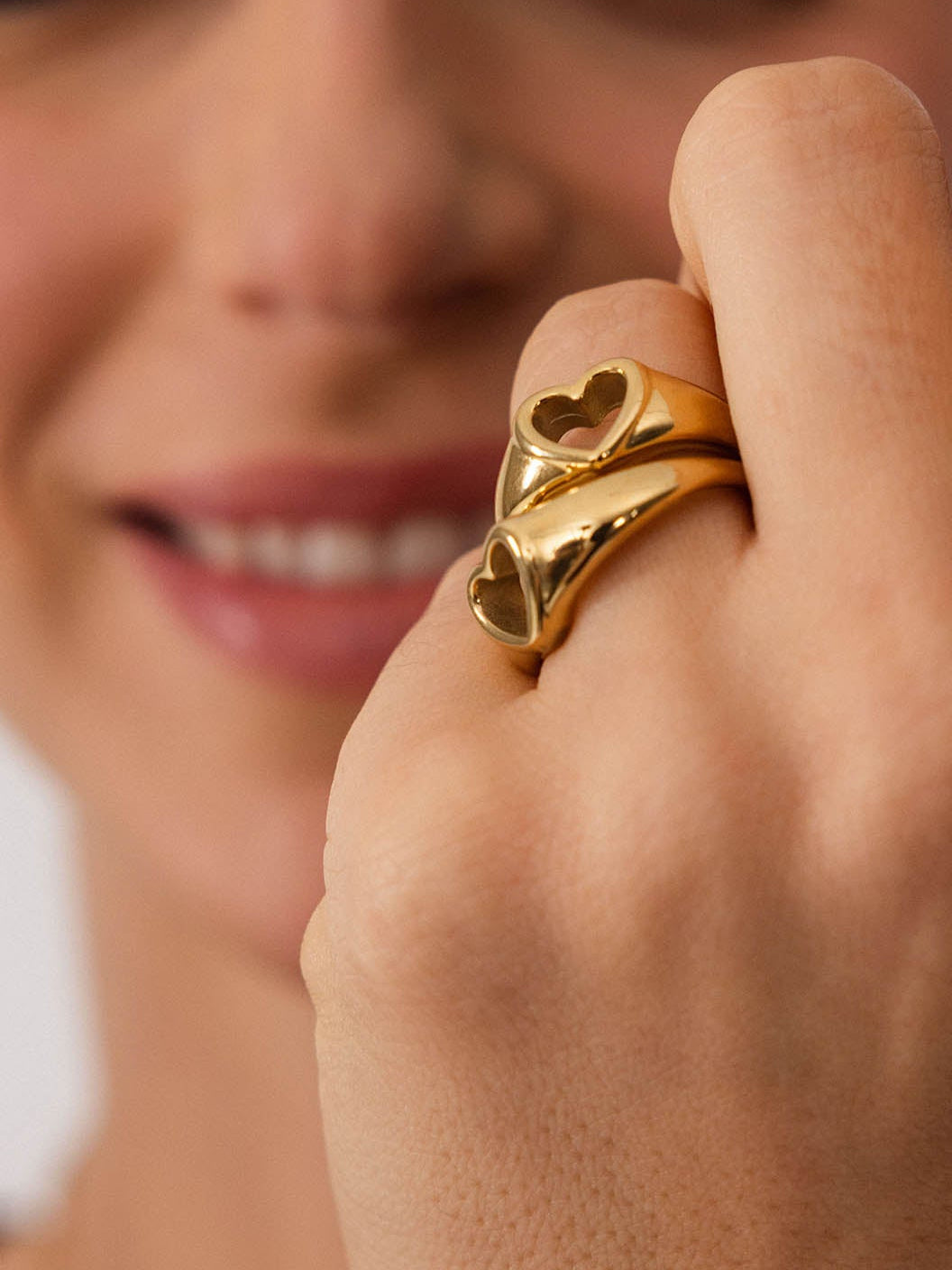 purelei-devotion-heart-ring-statement-siegelring-mit-offenem-herz image 4
