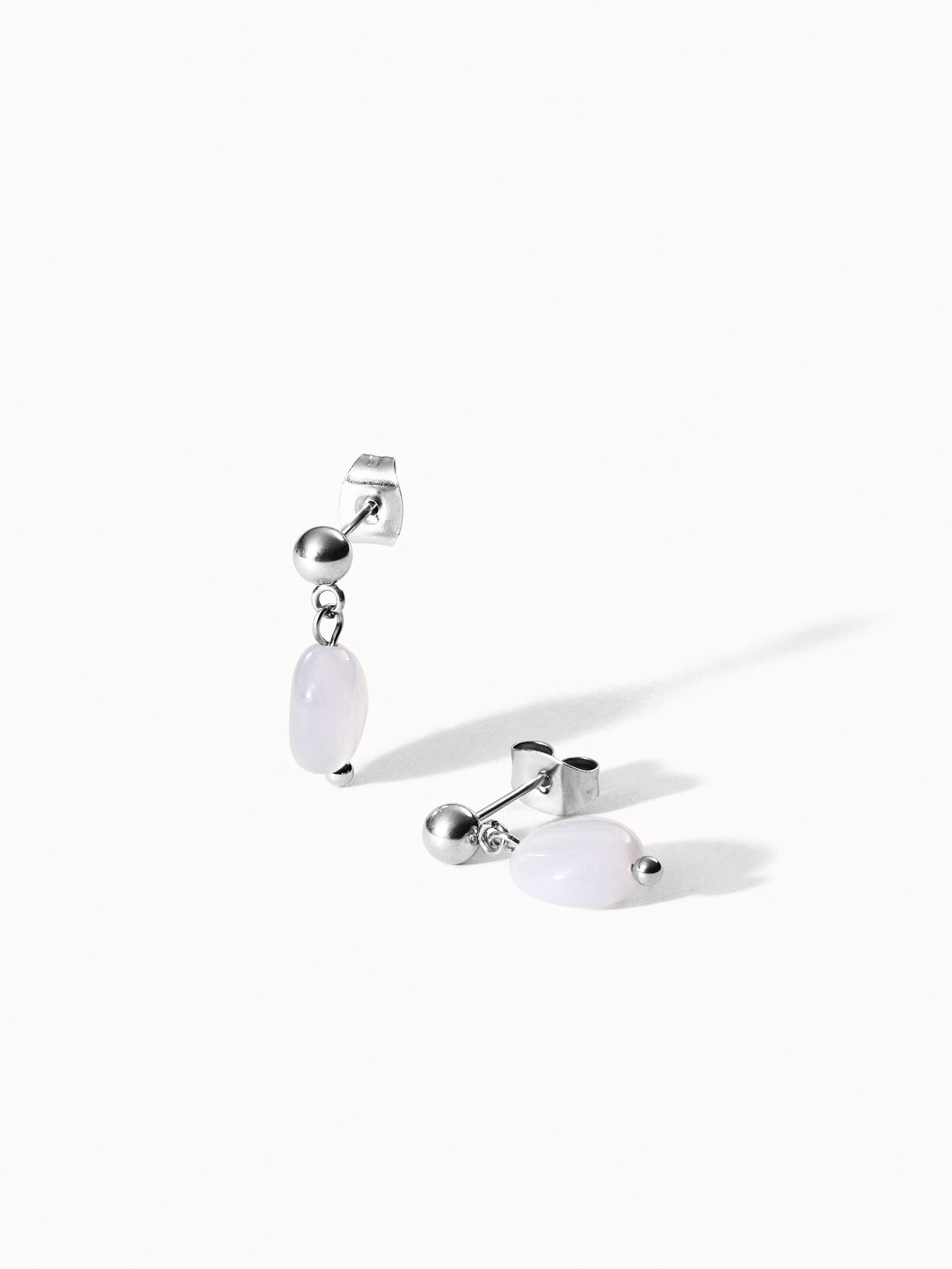 purelei-island-dawn-ohrringe-stecker-mit-hellblauem-achat image 3