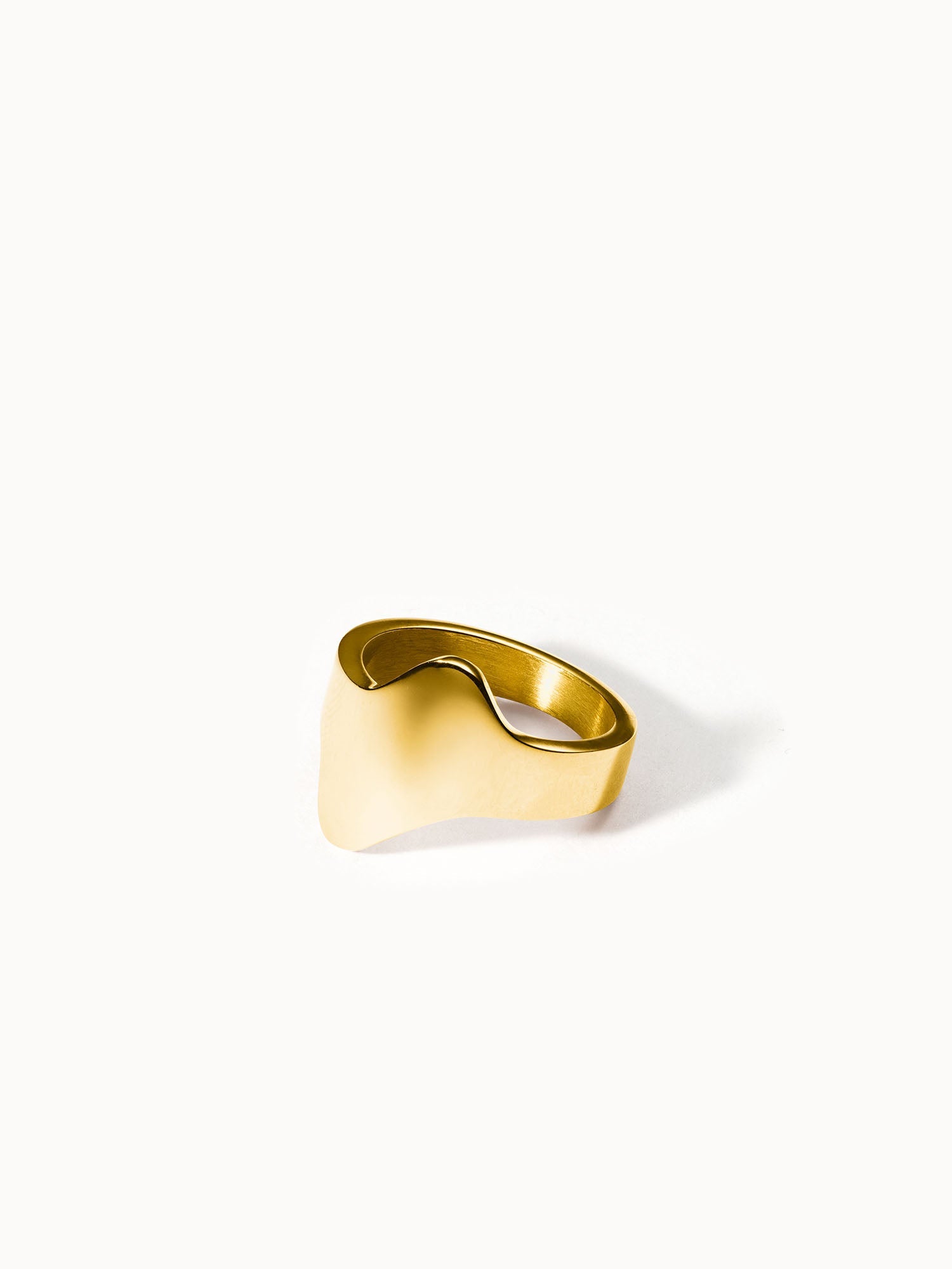 purelei-lava-ring-statement-ring-geschwungen image 1