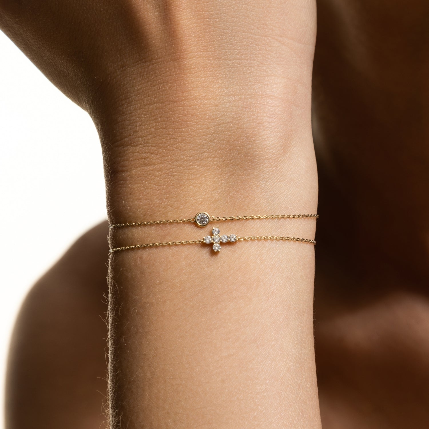 xenox-fine-kreuz-armband-585-gelbgold-mit-zirkonia image 2