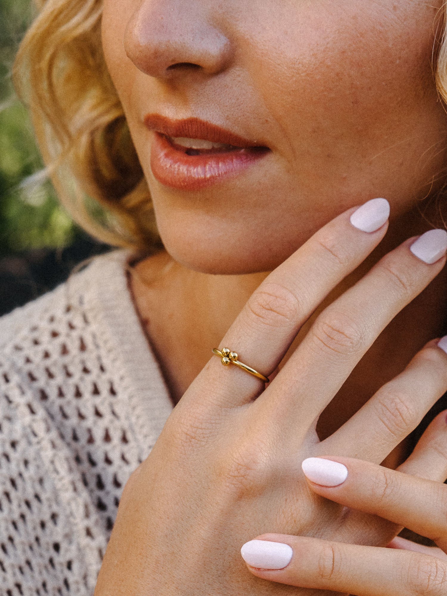 purelei-seed-ring-verstellbarer-edelstahl-ring-mit-3-kugeln-in-gold-ros-gold-sil image 3