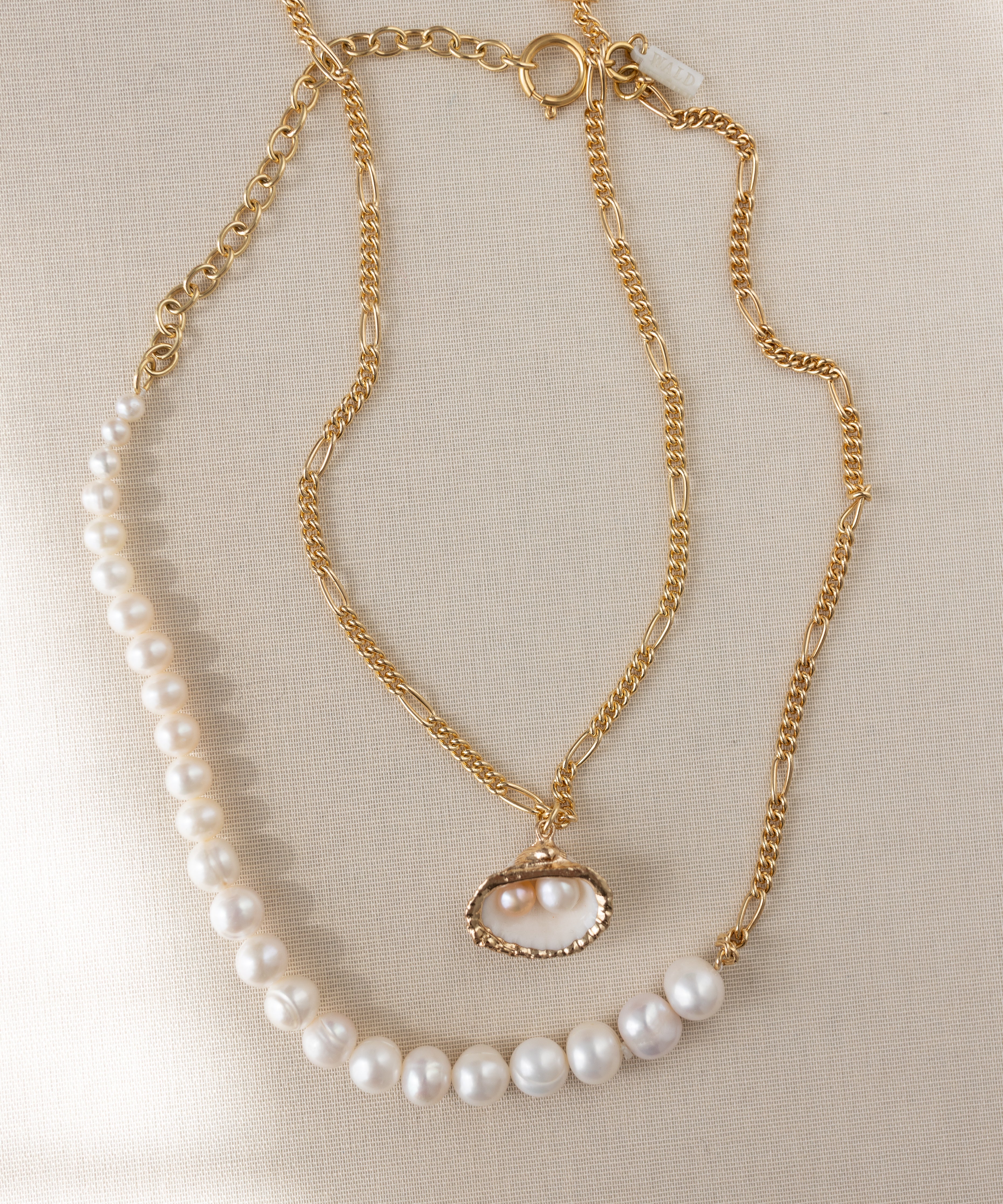 wald-berlin-drop-it-like-it-s-hot-shell-necklace-55cm-muschelkette-mit-perlen image 5