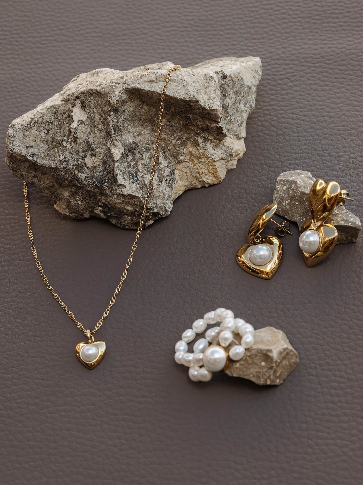 purelei-my-heart-ohrringe-doppel-herz-ohrstecker-mit-muschelperle image 4