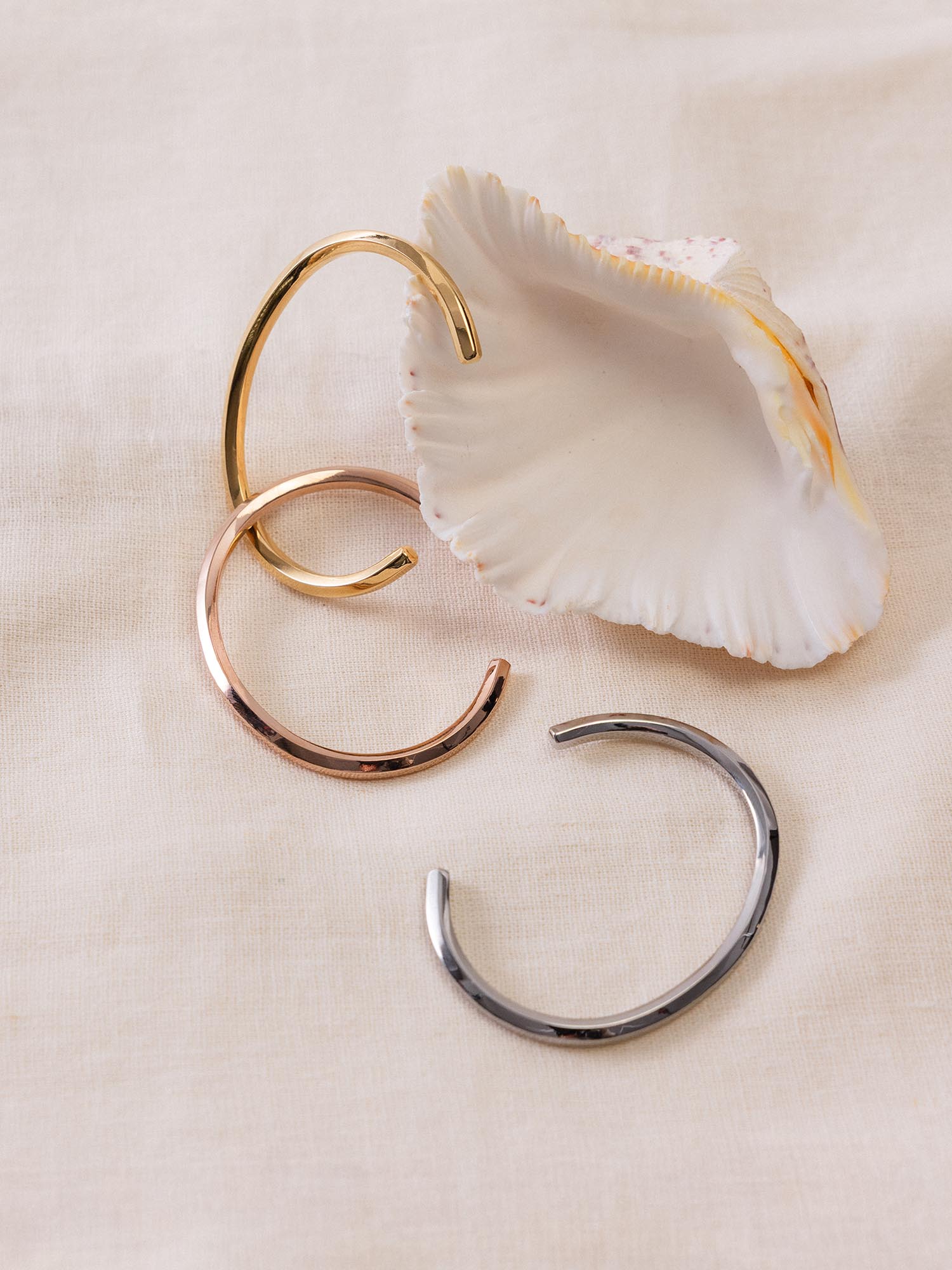purelei-salt-line-armcuff-hexagon-armreif-verstellbar image 4