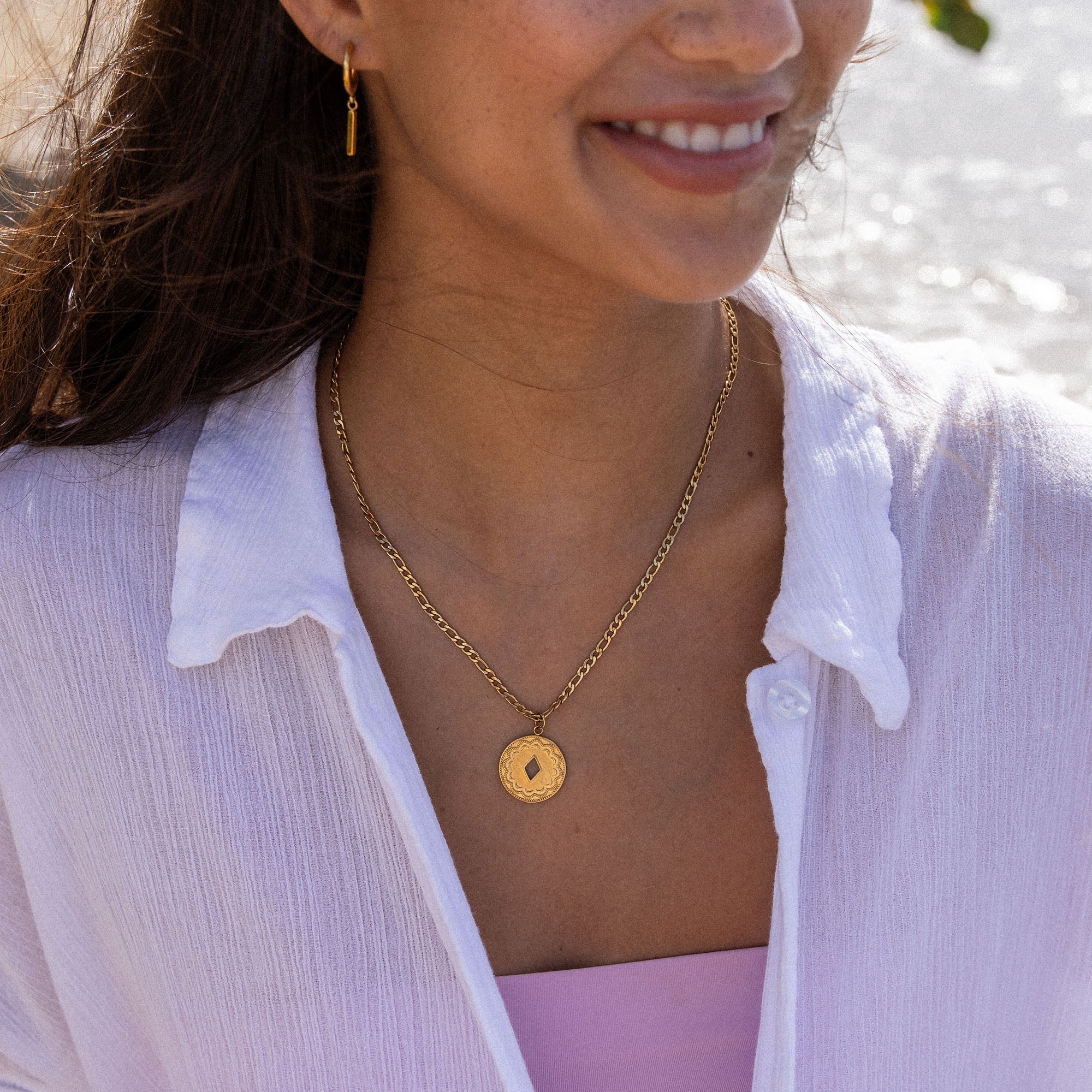 purelei-lolani-kette-coin-kette-mit-muster-und-ausstanzung image 3