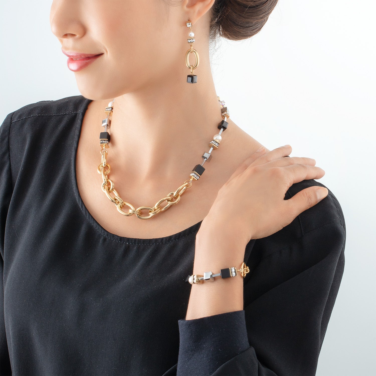 coeur-de-lion-armband-mysterious-mix-gold-schwarz-maxi-geocubes image 4