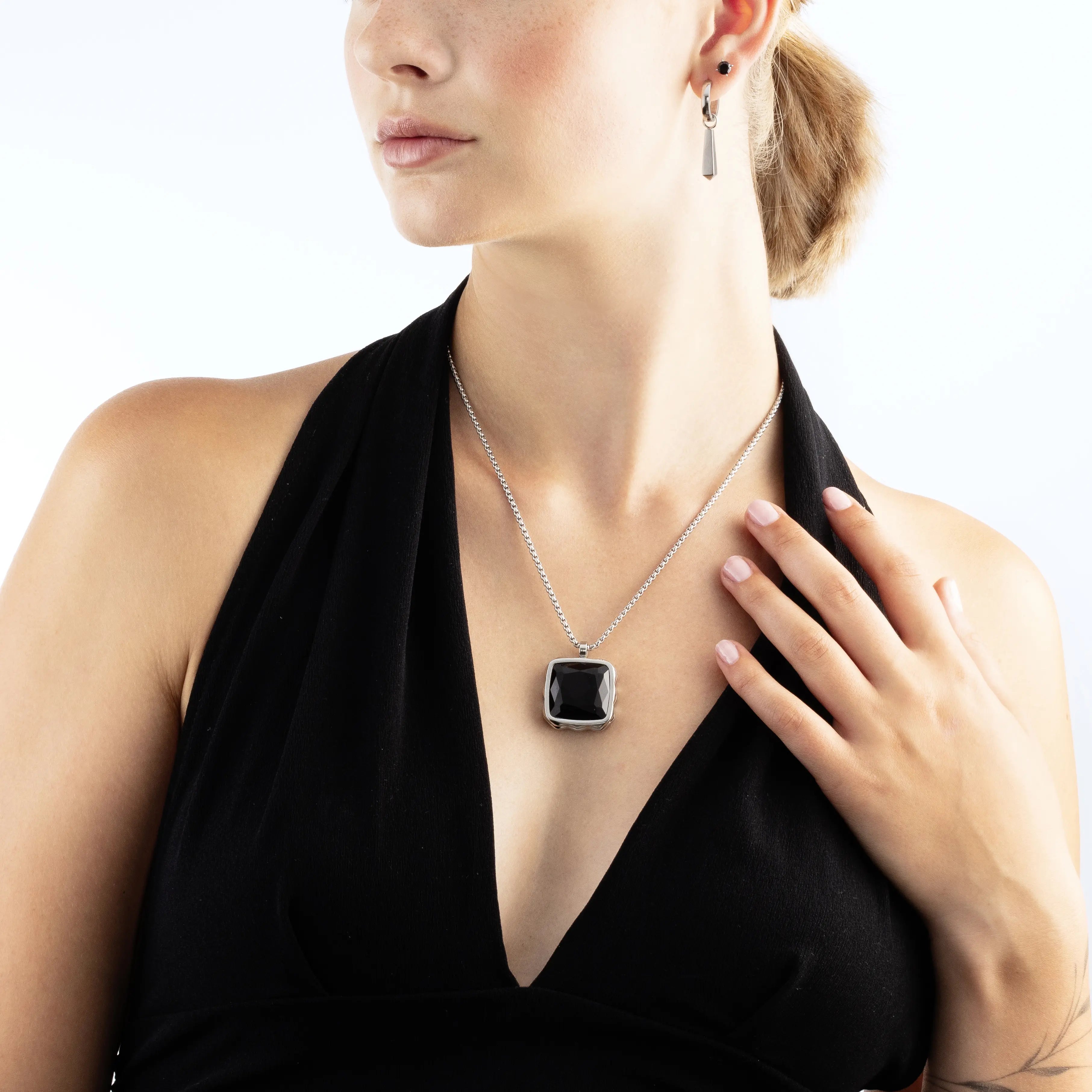 coeur-de-lion-halskette-amulett-spikes-square-onyx-silber-schwarz-2-8-cm image 3