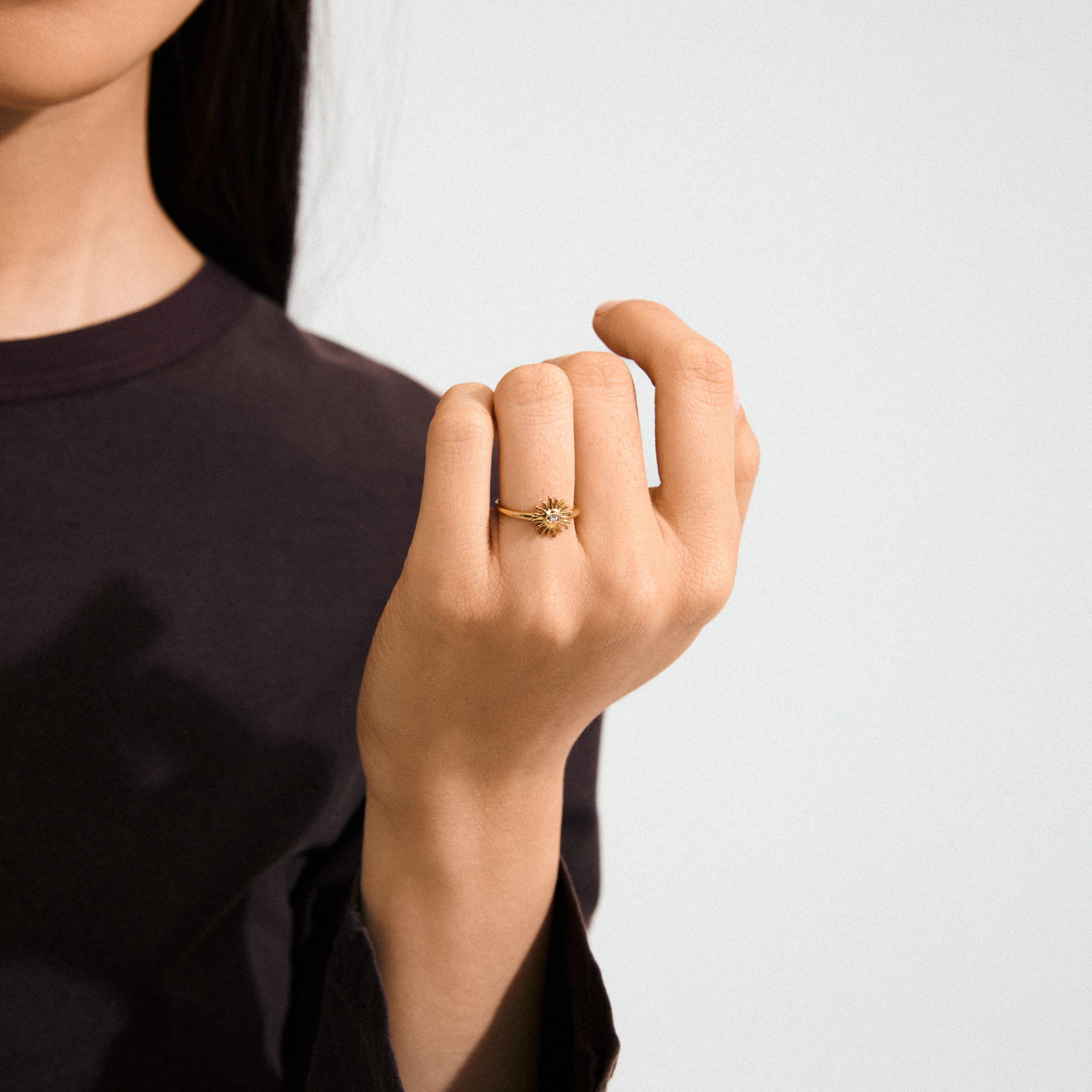 pilgrim-lulu-sun-stacking-ring-vergoldet-mit-auge image 2