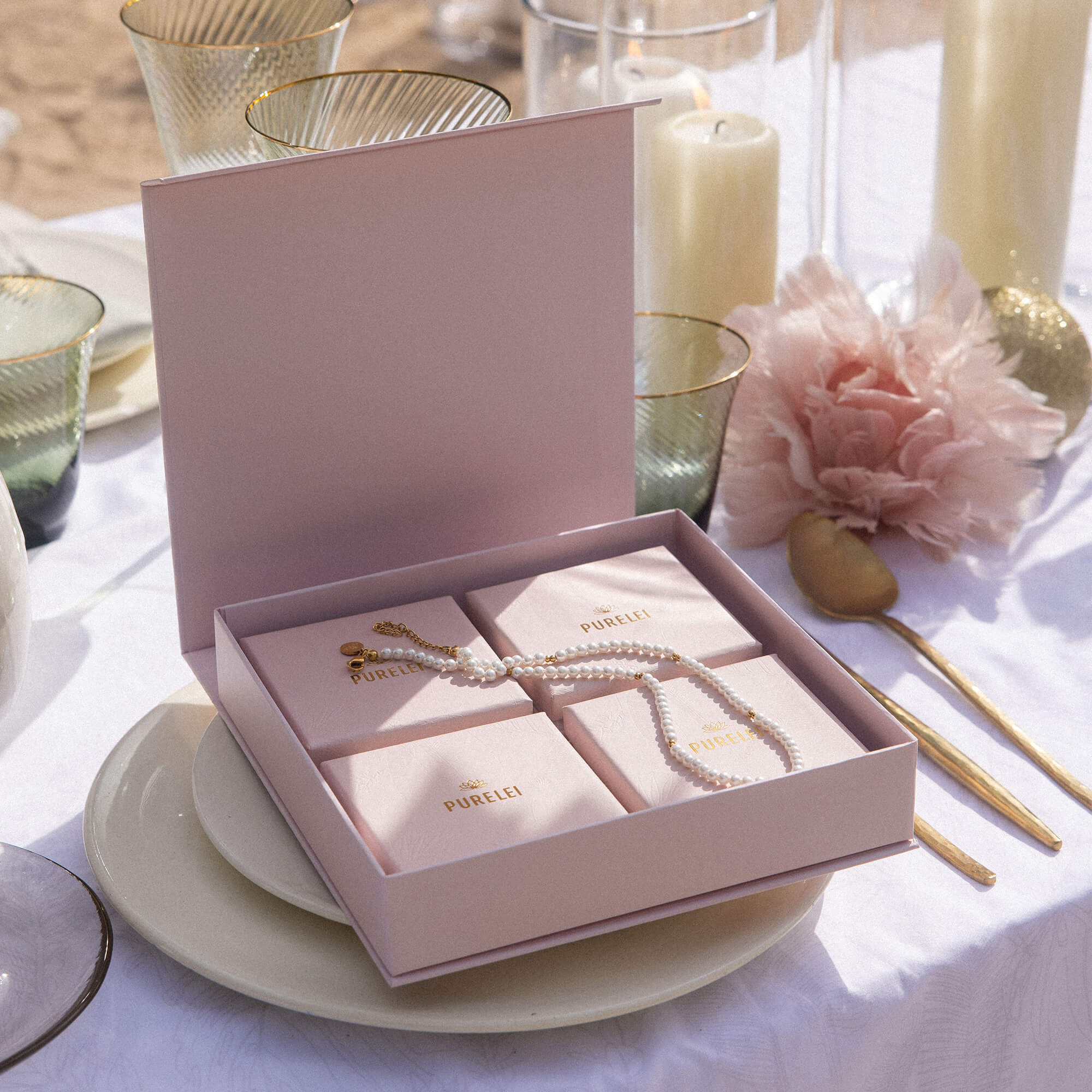 purelei-aloha-geschenkbox-f-r-4-produkte-wiederverwendbare-schmuck-geschenkverpa image 2