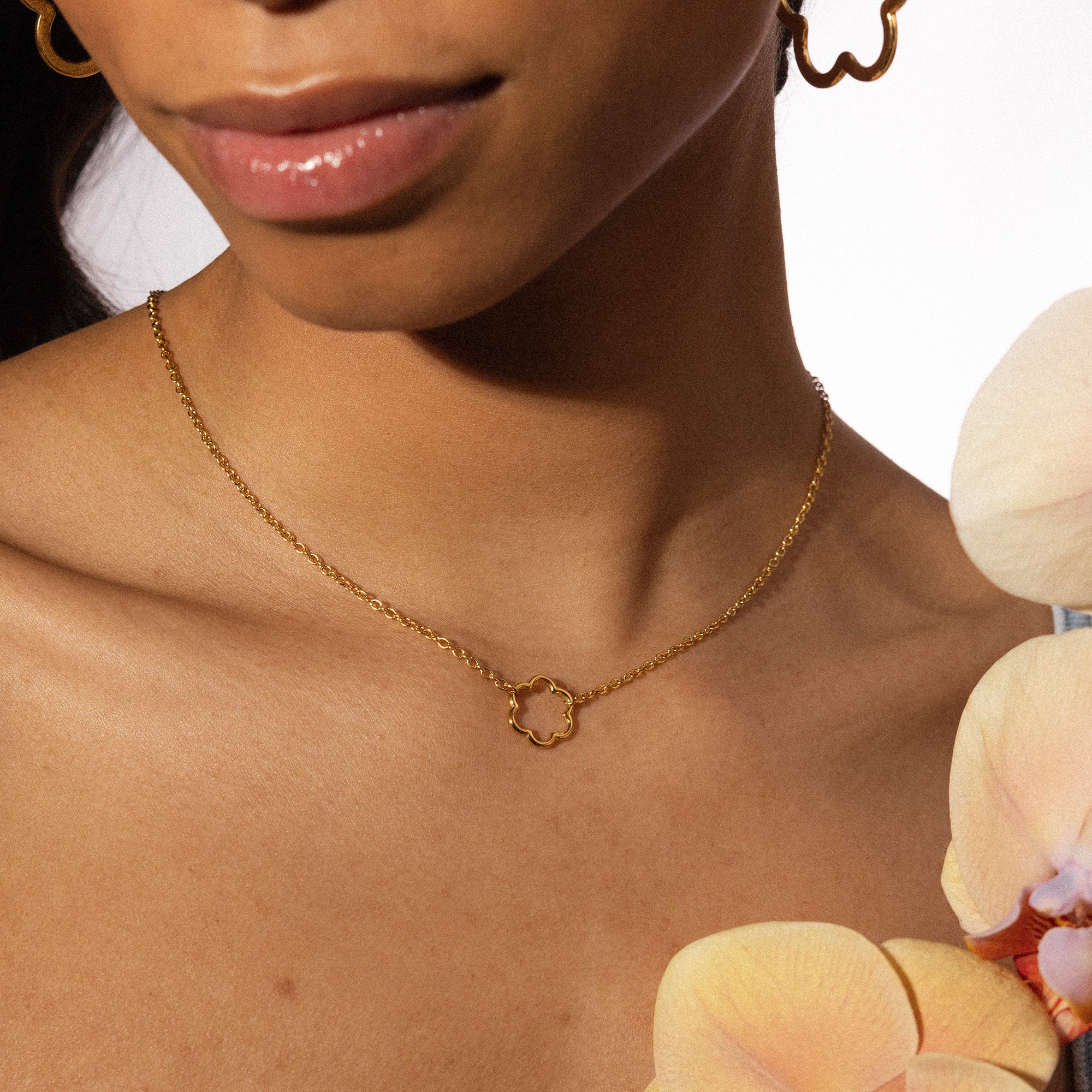 purelei-bloom-kette-ovalankerkette-mit-bl-tenanh-nger-40-45-cm image 2