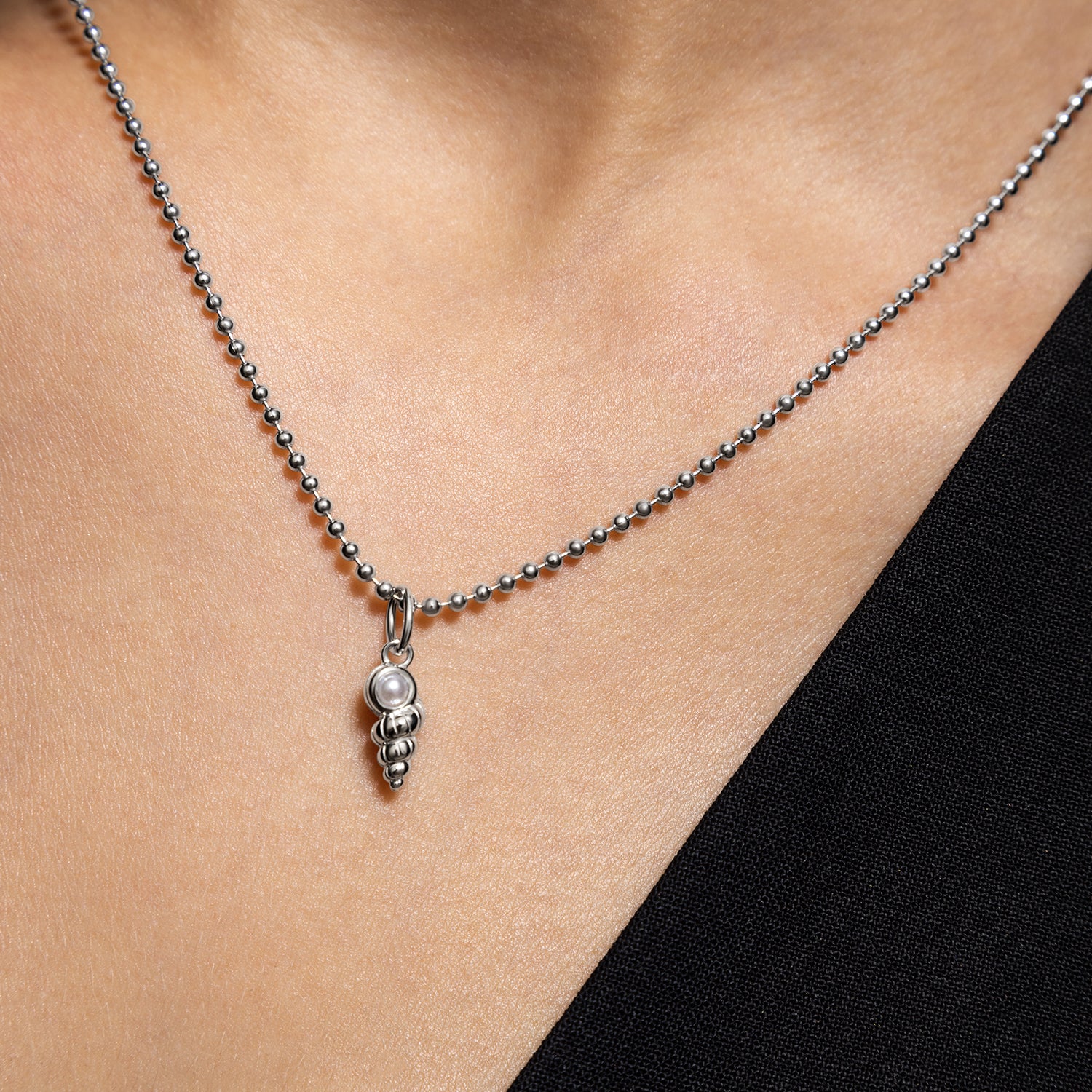 xenox-muschel-charm-925-sterlingsilber-rhodiniert image 3