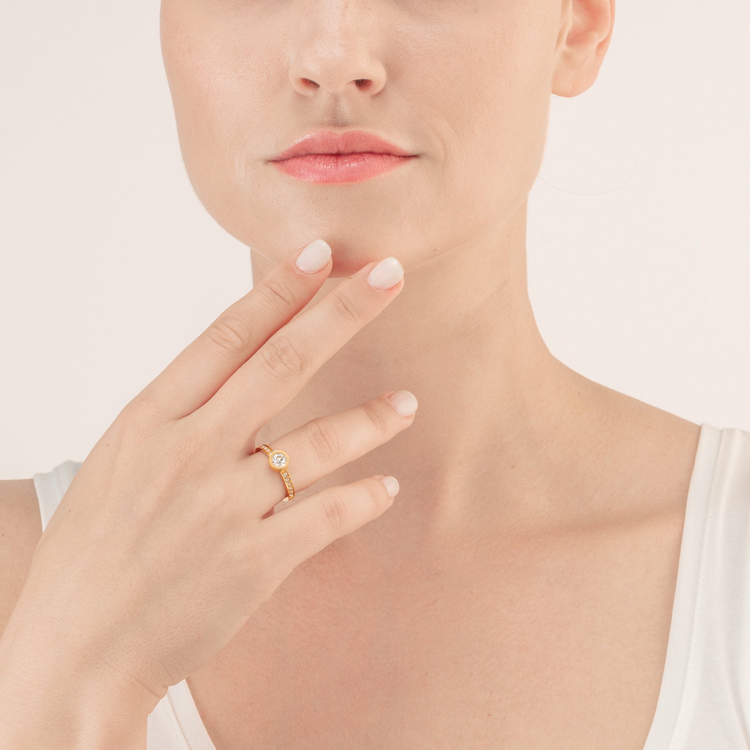 coeur-de-lion-sparkling-dots-ring-gold-kristall image 3