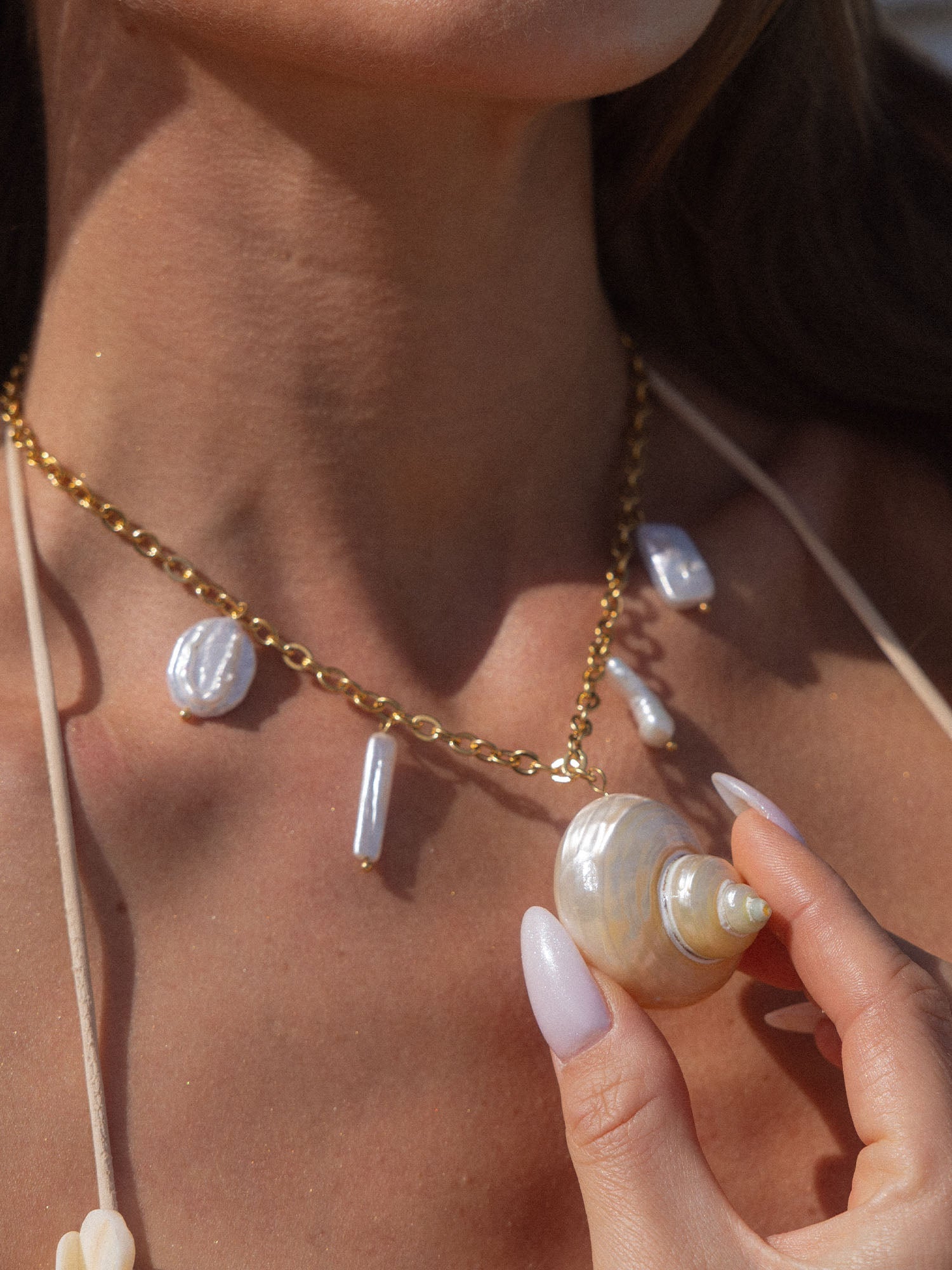 purelei-opulent-shell-kette-35-40-45-muschel-mit-s-wasserperle image 3