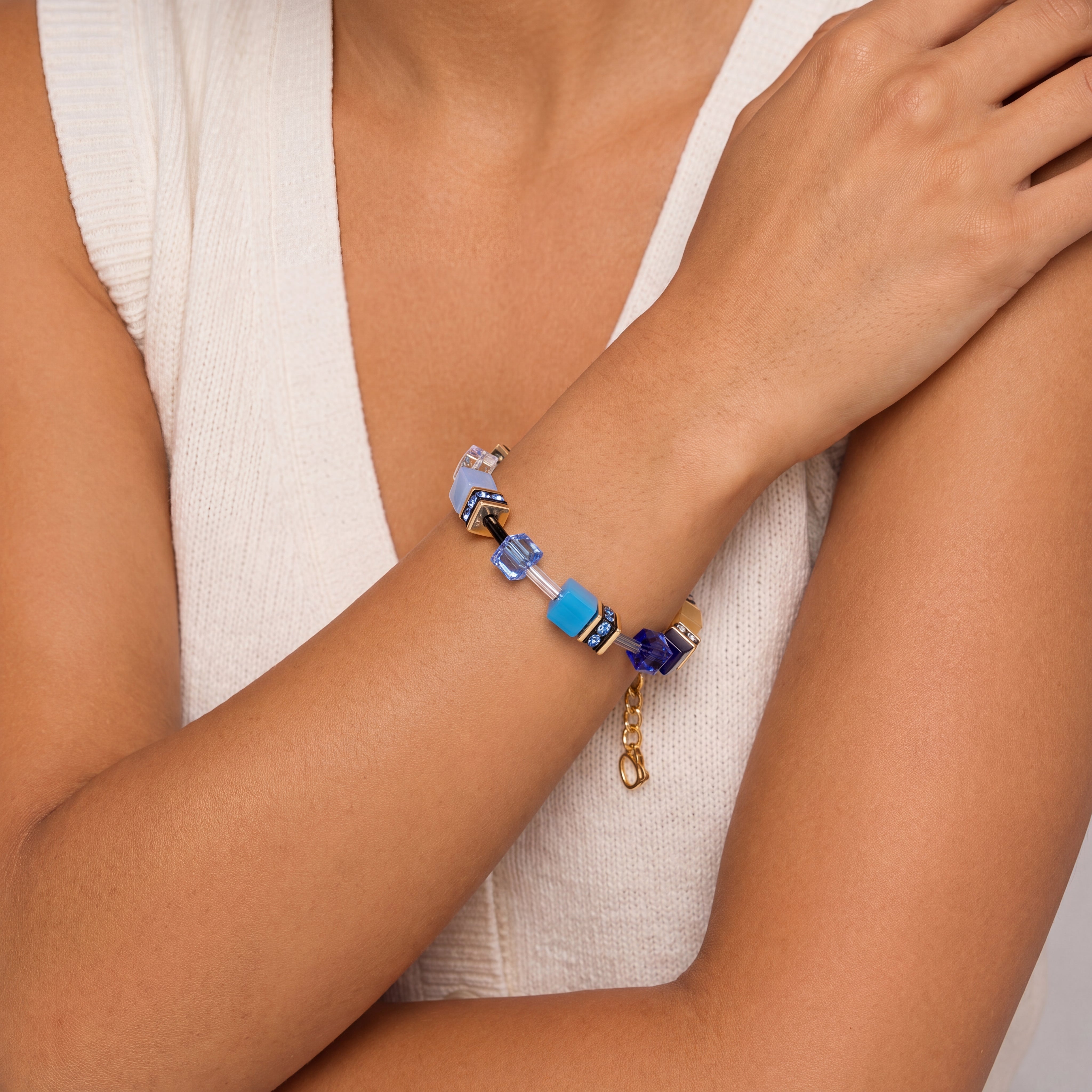 coeur-de-lion-geocube-iconic-armband-azure-glow-gold image 4
