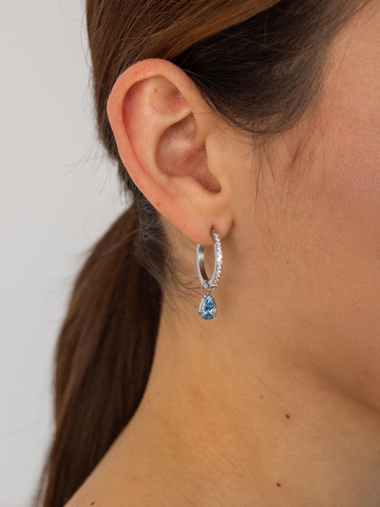 purelei-felice-bluemarine-ohrringe-creolen-15-6-mm-mit-aquamarin-zirkonia-anh-ng image 5