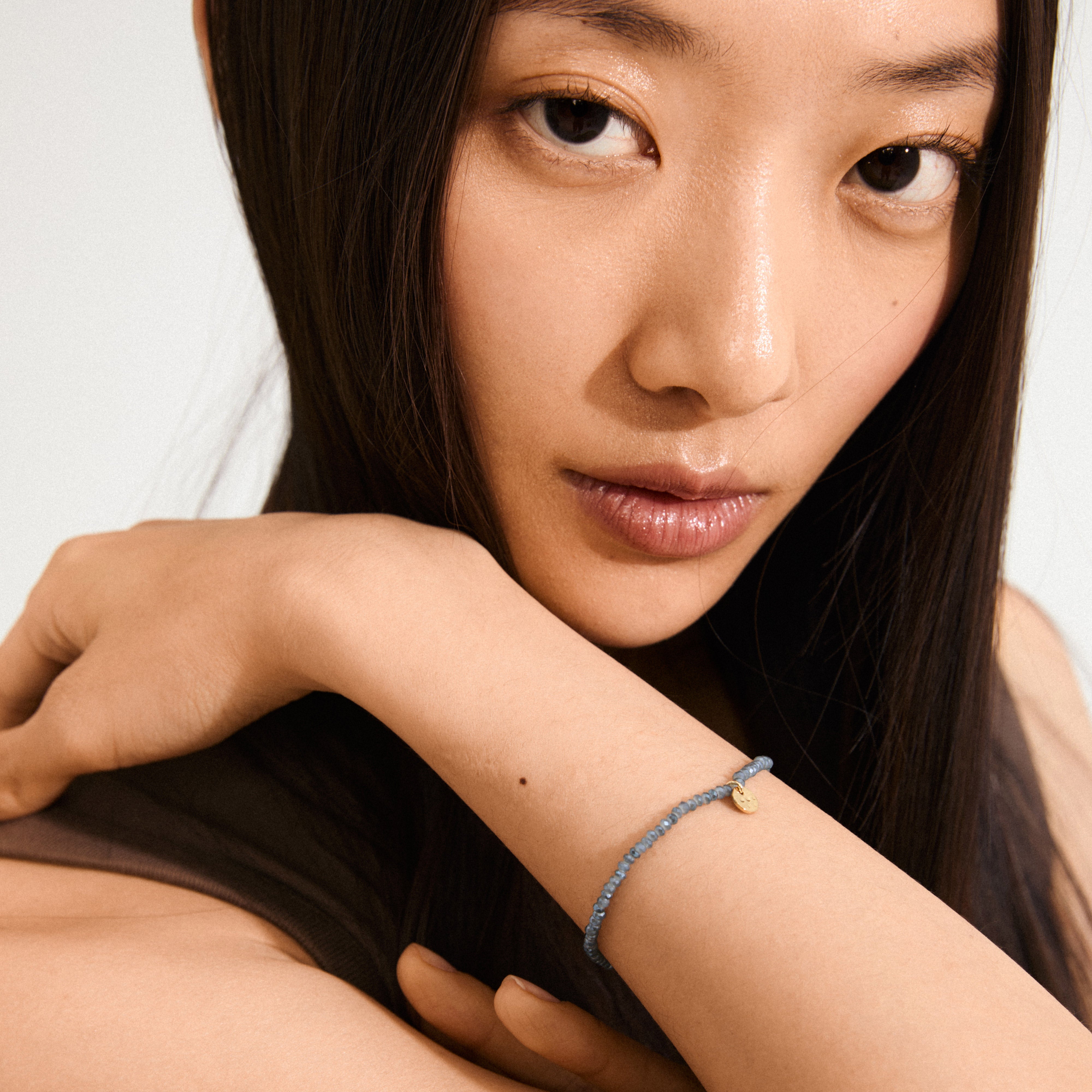 pilgrim-indie-armband-grau-goldplattiert image 3