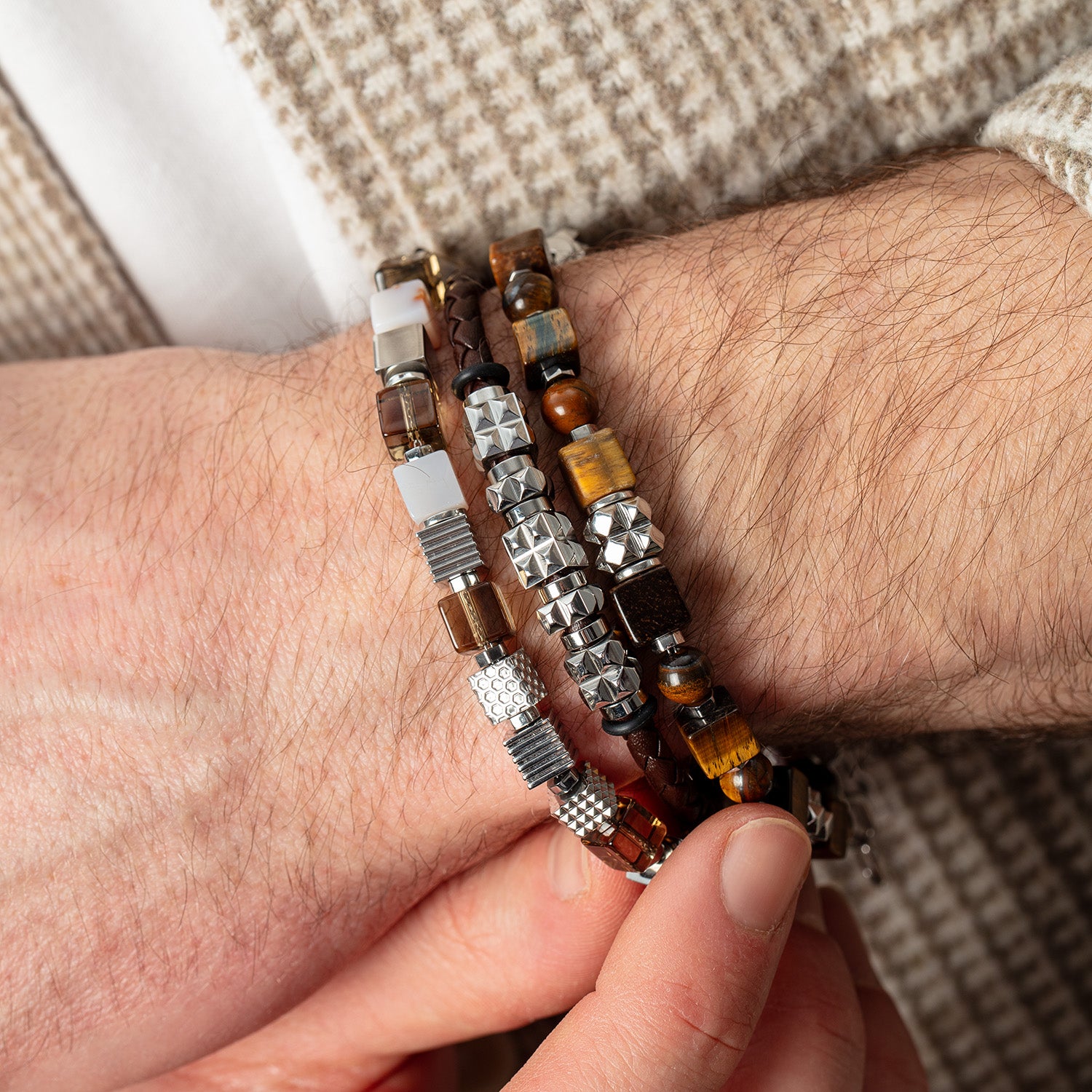 coeur-de-lion-tigerauge-armband-cubes-und-kugeln-mit-spikes-edelstahl image 3