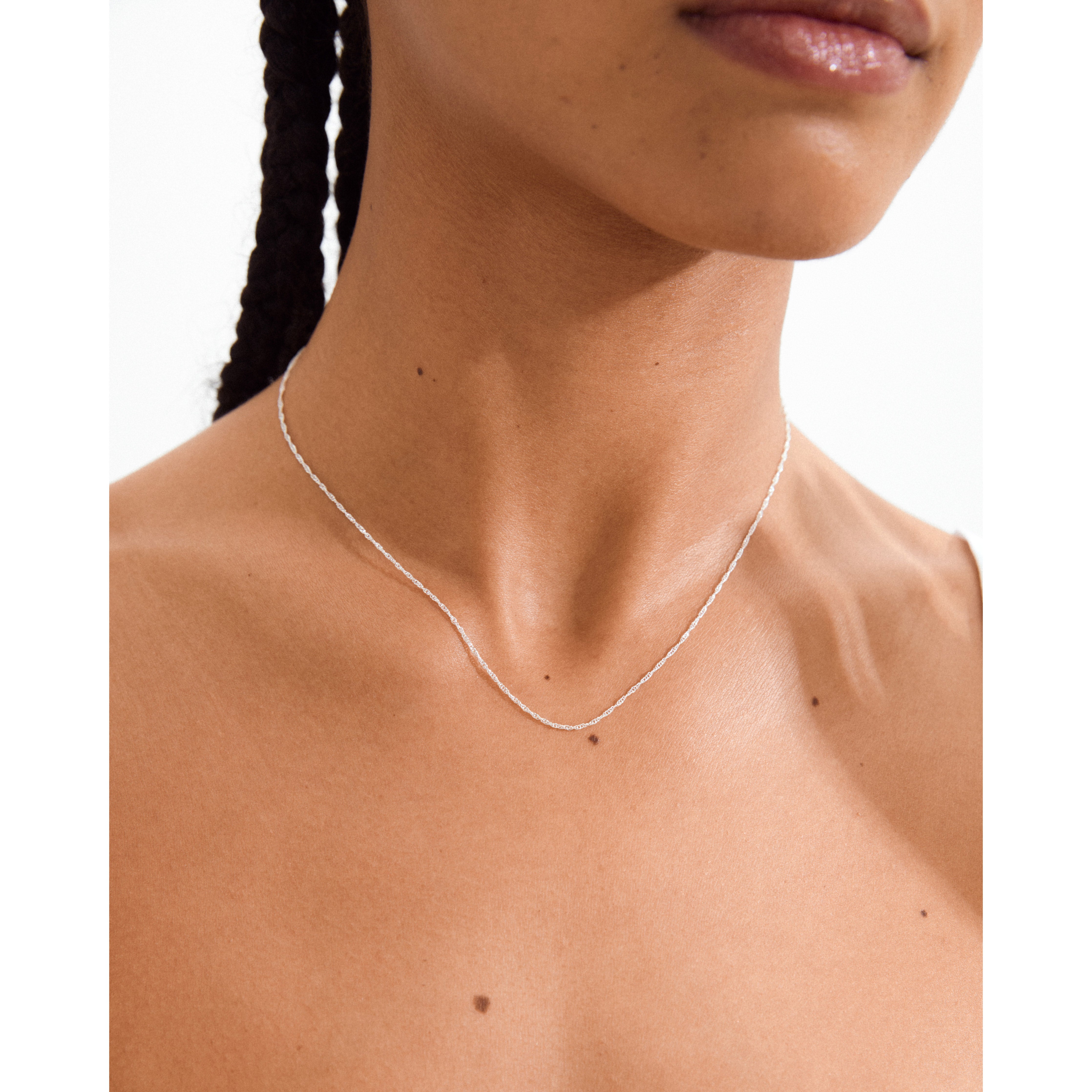 pilgrim-peri-halskette-versilbert-twirl-kette-40-cm-9-cm image 5