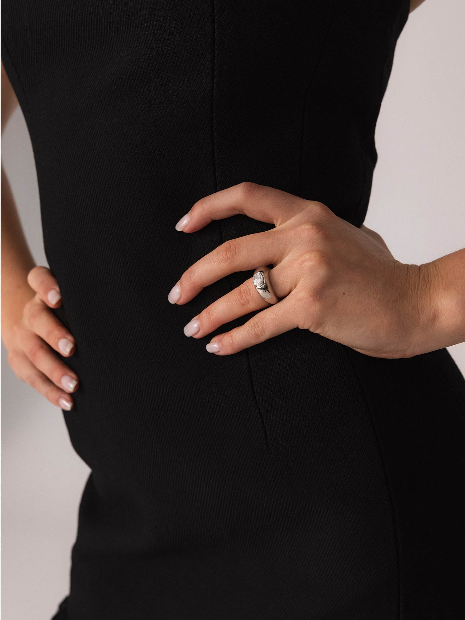 purelei-glam-ring-statement-ring-mit-wei-en-zirkonia-9-mm image 7