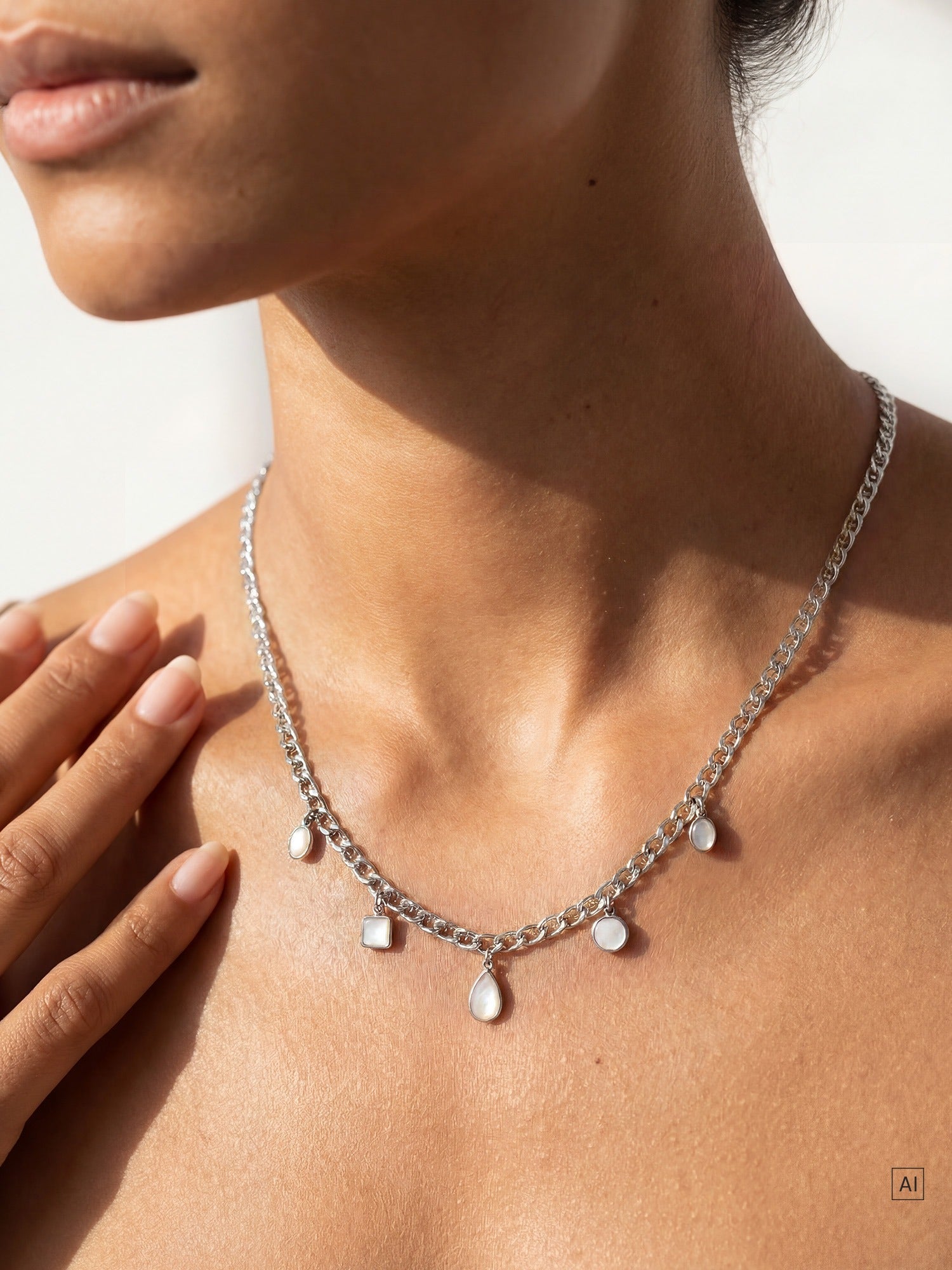 purelei-soft-shine-kette-perlmutttropfen-kette-mit-5-anh-ngern image 5