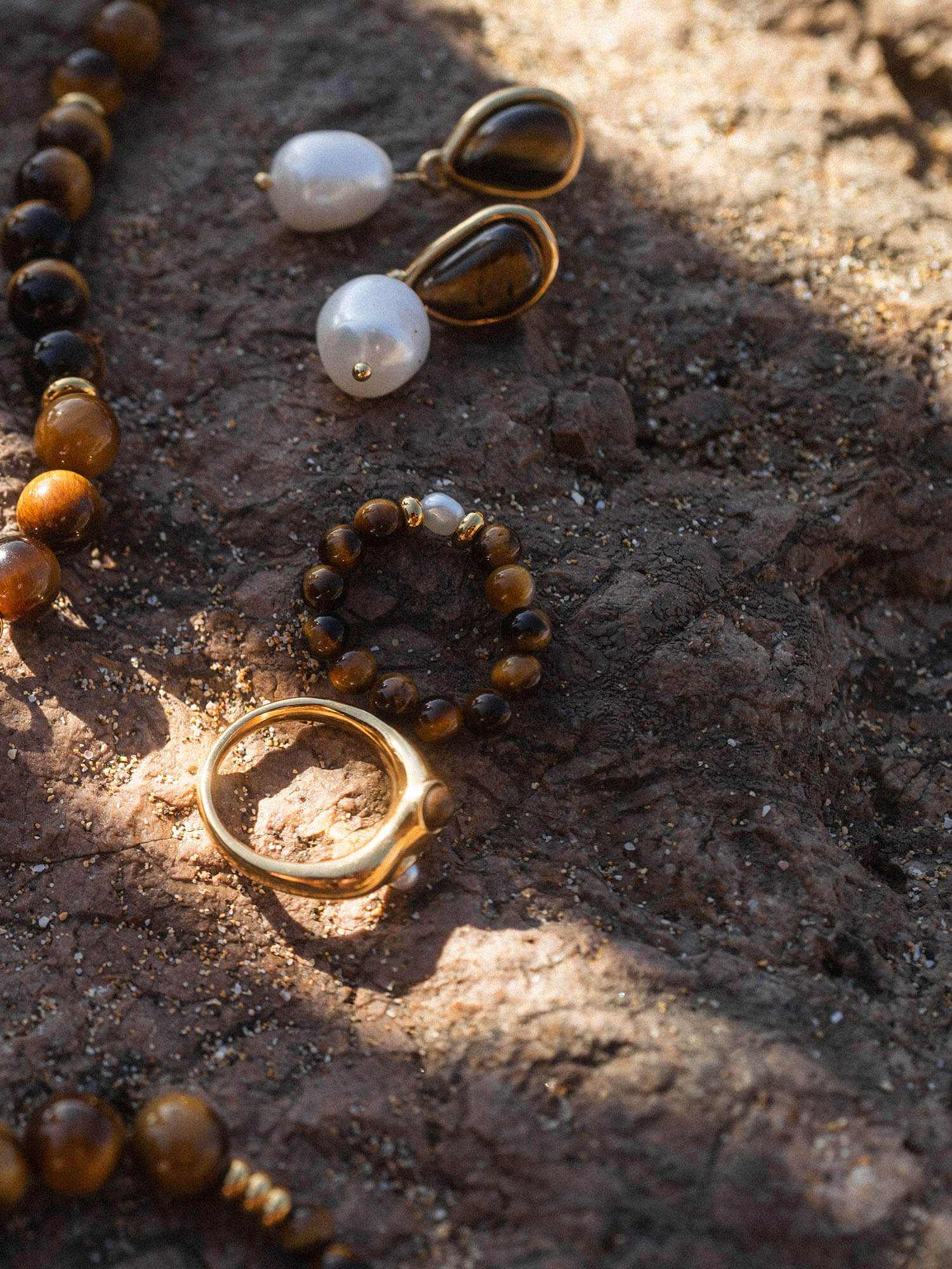 purelei-tiger-s-eye-pearl-perlenohrringe-gold image 4