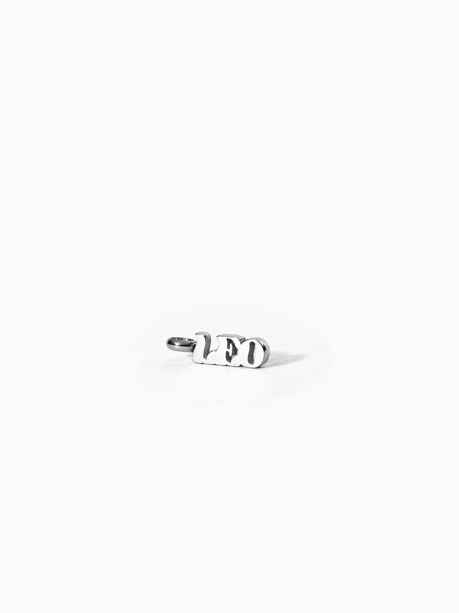 purelei-leo-letter-charm-sternzeichen-l-we-anh-nger image 7