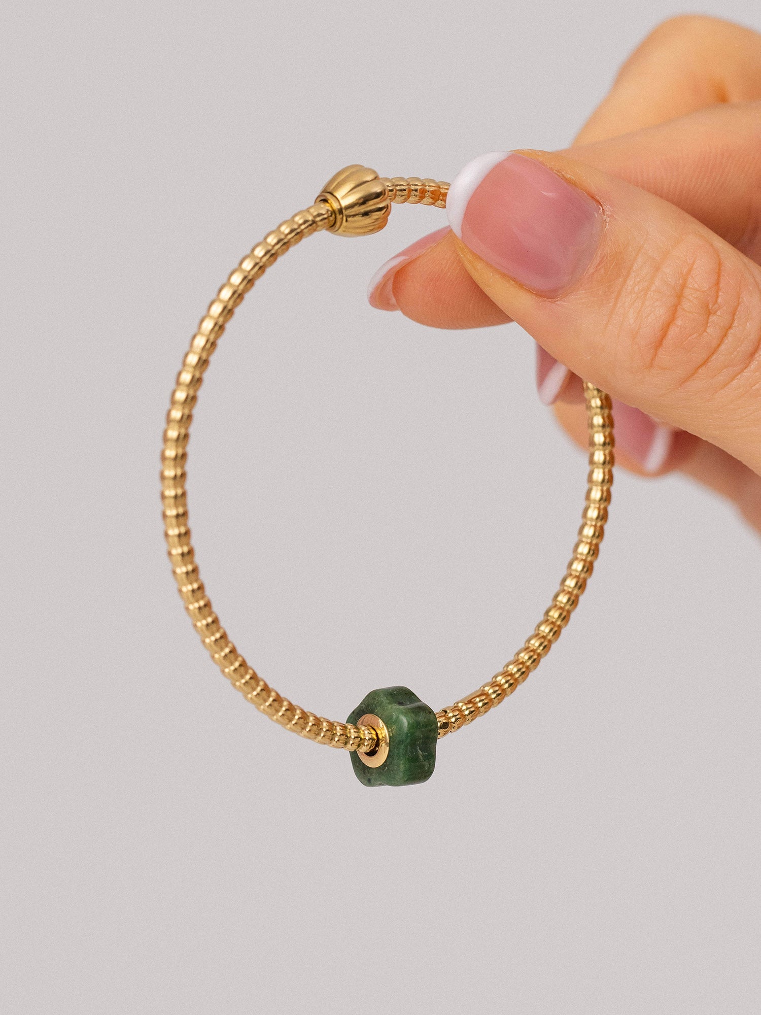 purelei-lei-jade-flower-charm-14k-vergoldeter-edelstahl-mit-jade-11-5-x-7-x-11-8 image 2