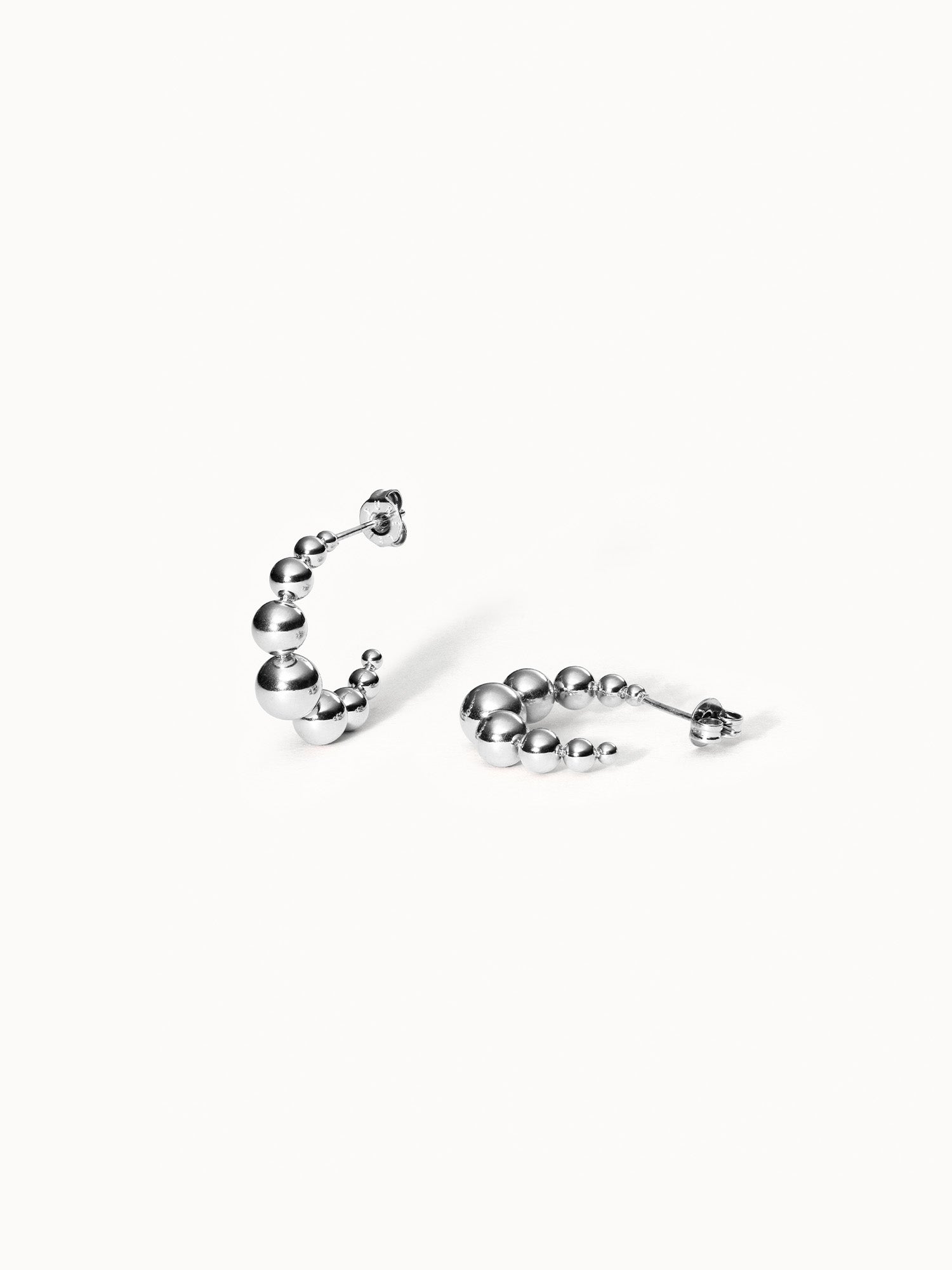 purelei-bubbly-ohrringe-offene-creolen-in-bubble-optik image 5