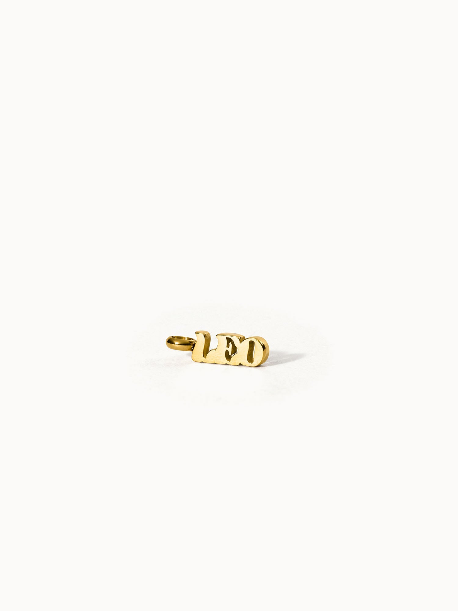 purelei-leo-letter-charm-sternzeichen-l-we-anh-nger image 1